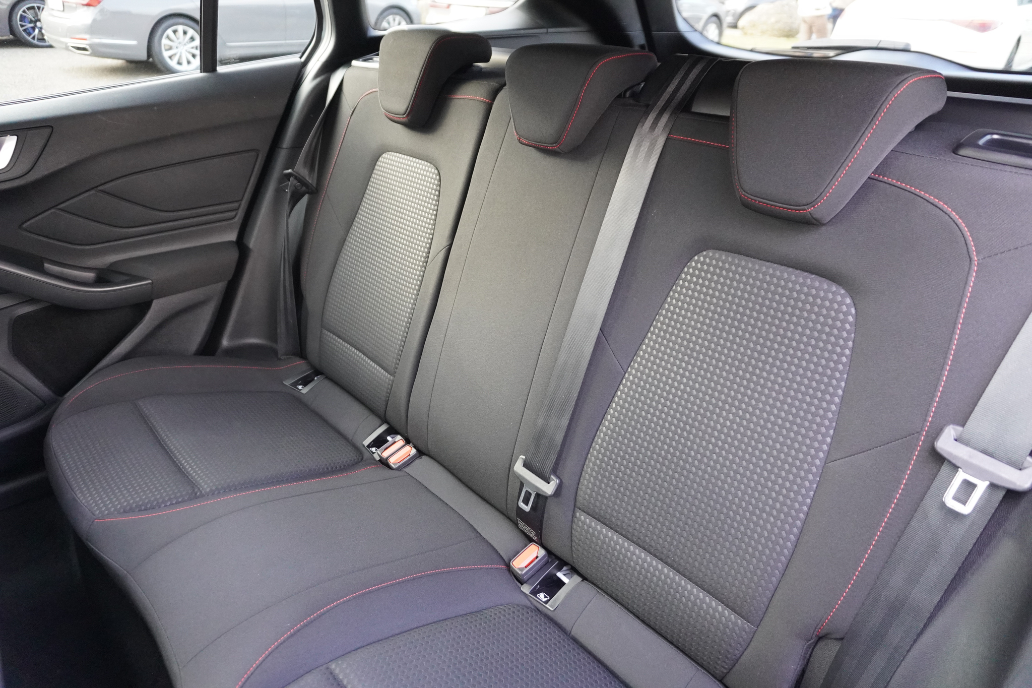 listing desktop thumbnail image 11