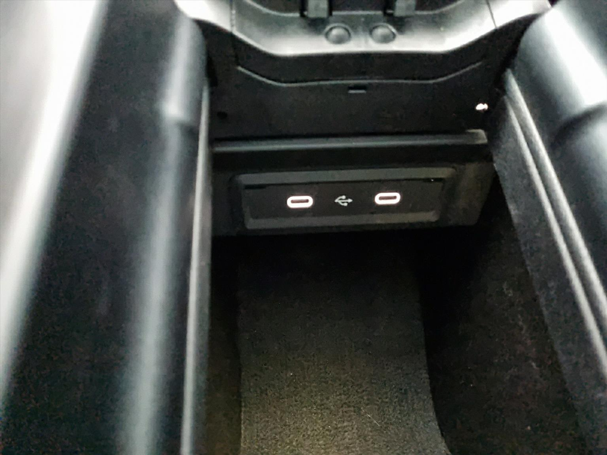 listing desktop thumbnail image 11