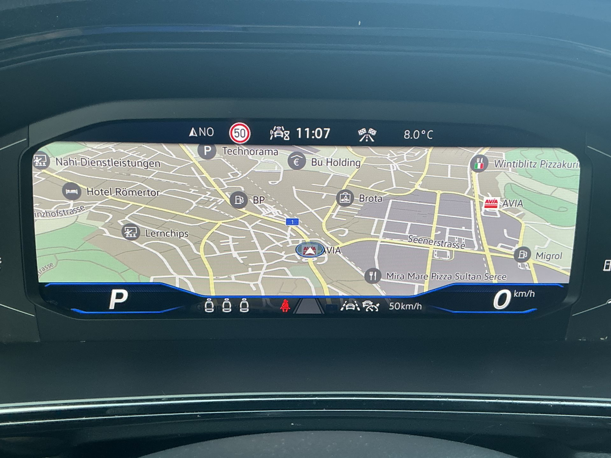 listing desktop thumbnail image 11