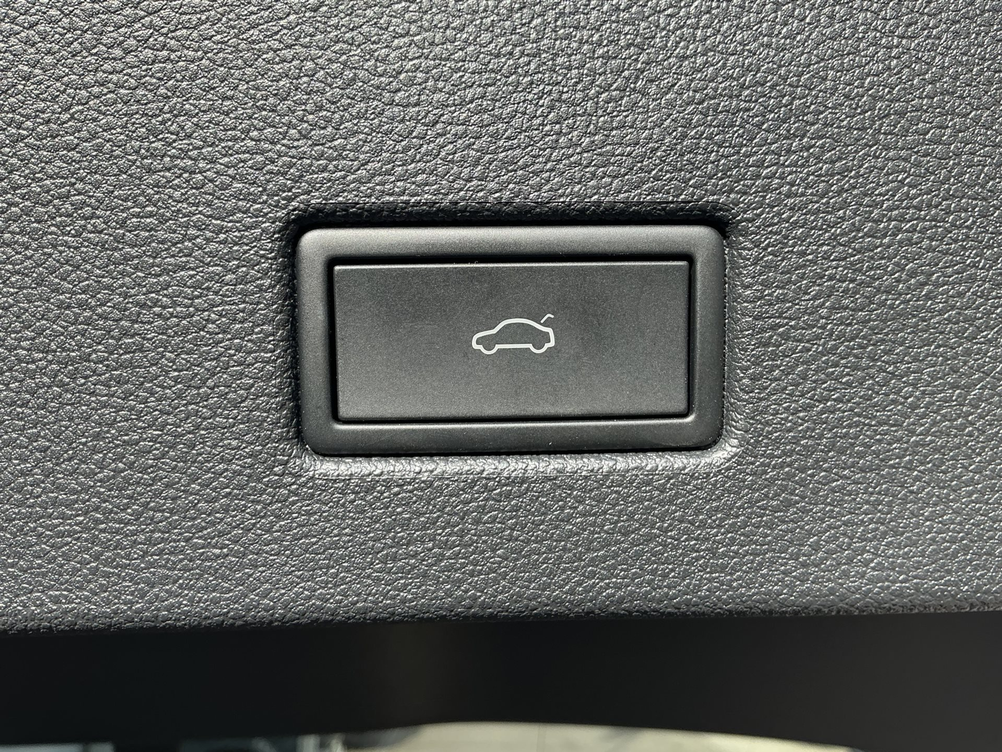 listing desktop thumbnail image 26