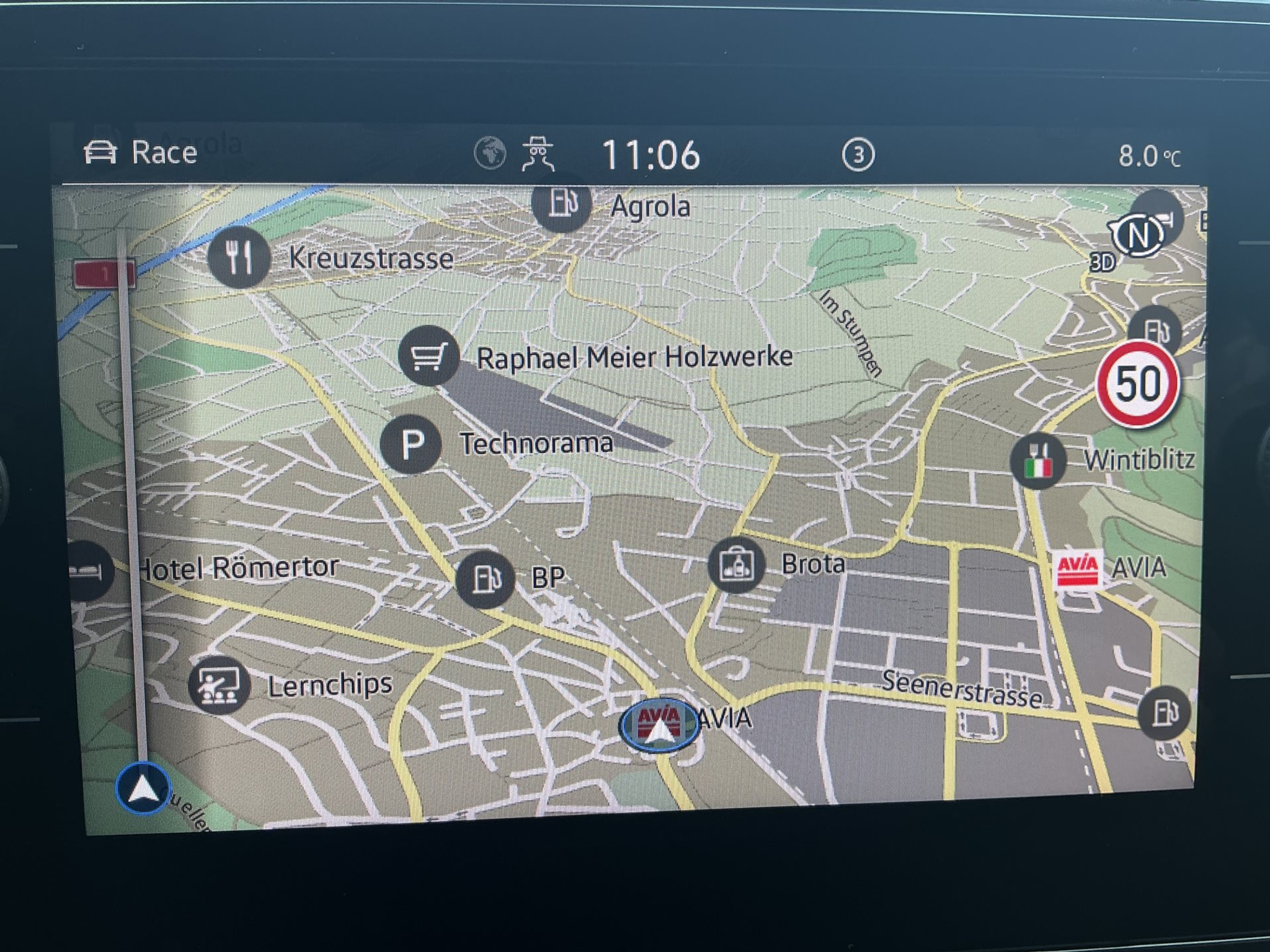 listing desktop thumbnail image 12