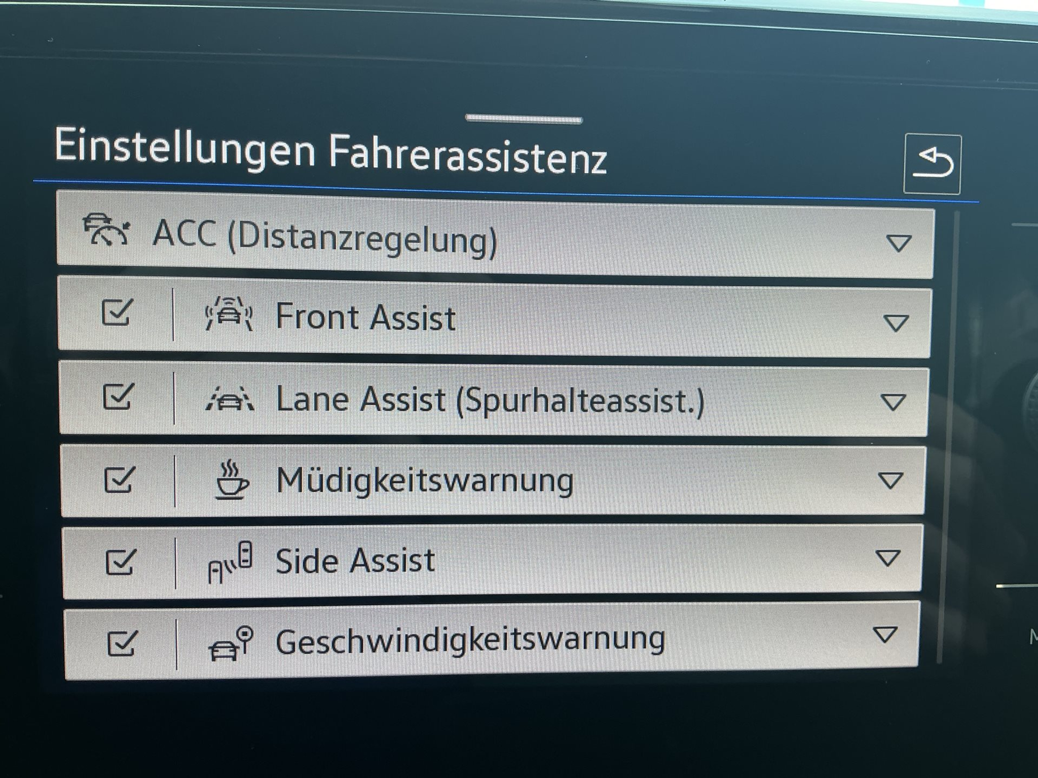 listing desktop thumbnail image 19