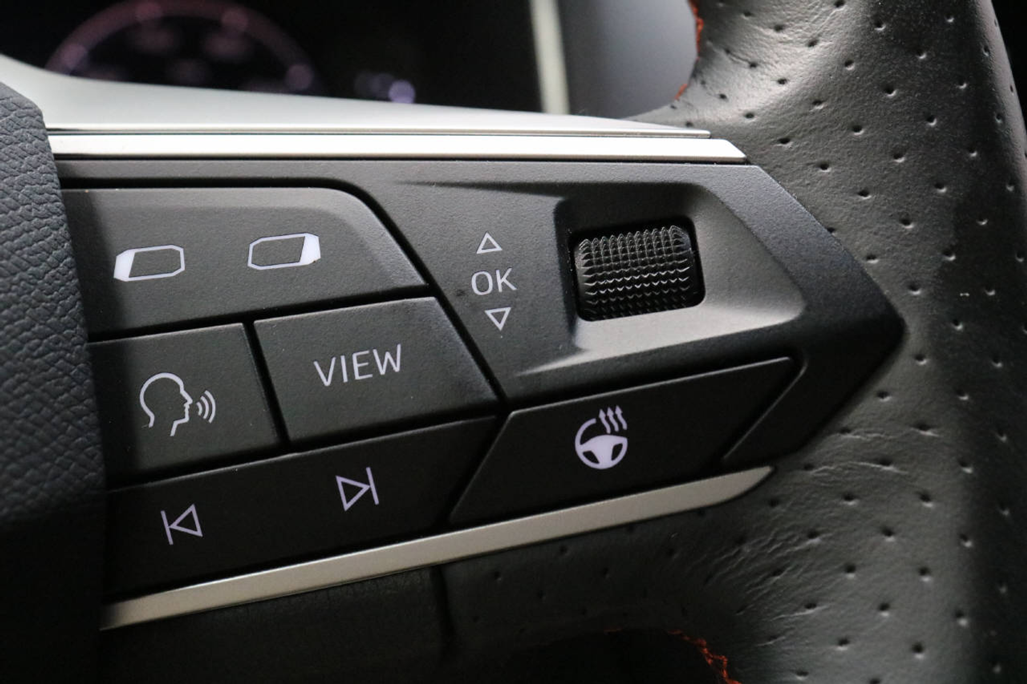 listing desktop thumbnail image 13