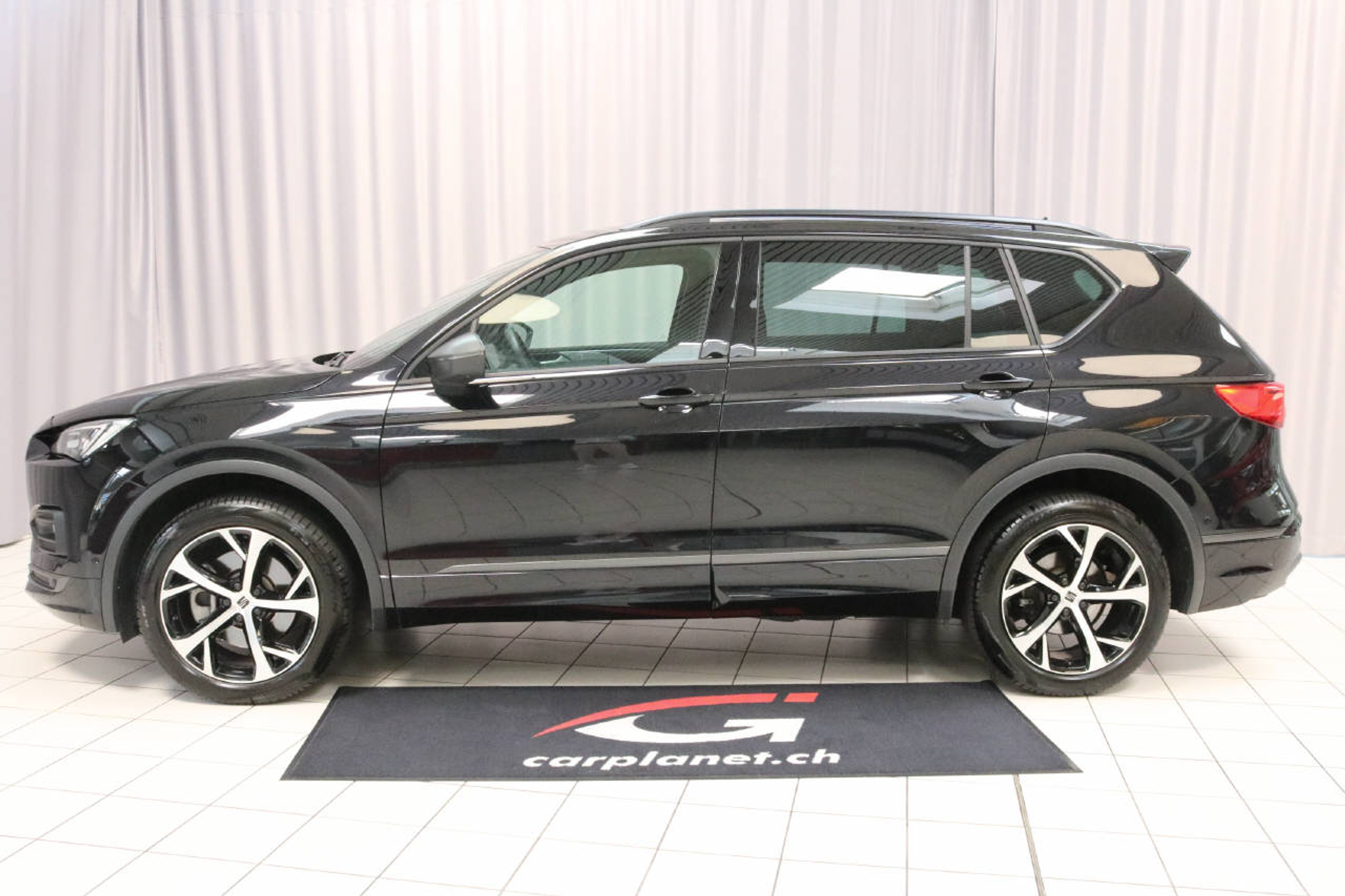 listing desktop thumbnail image 2