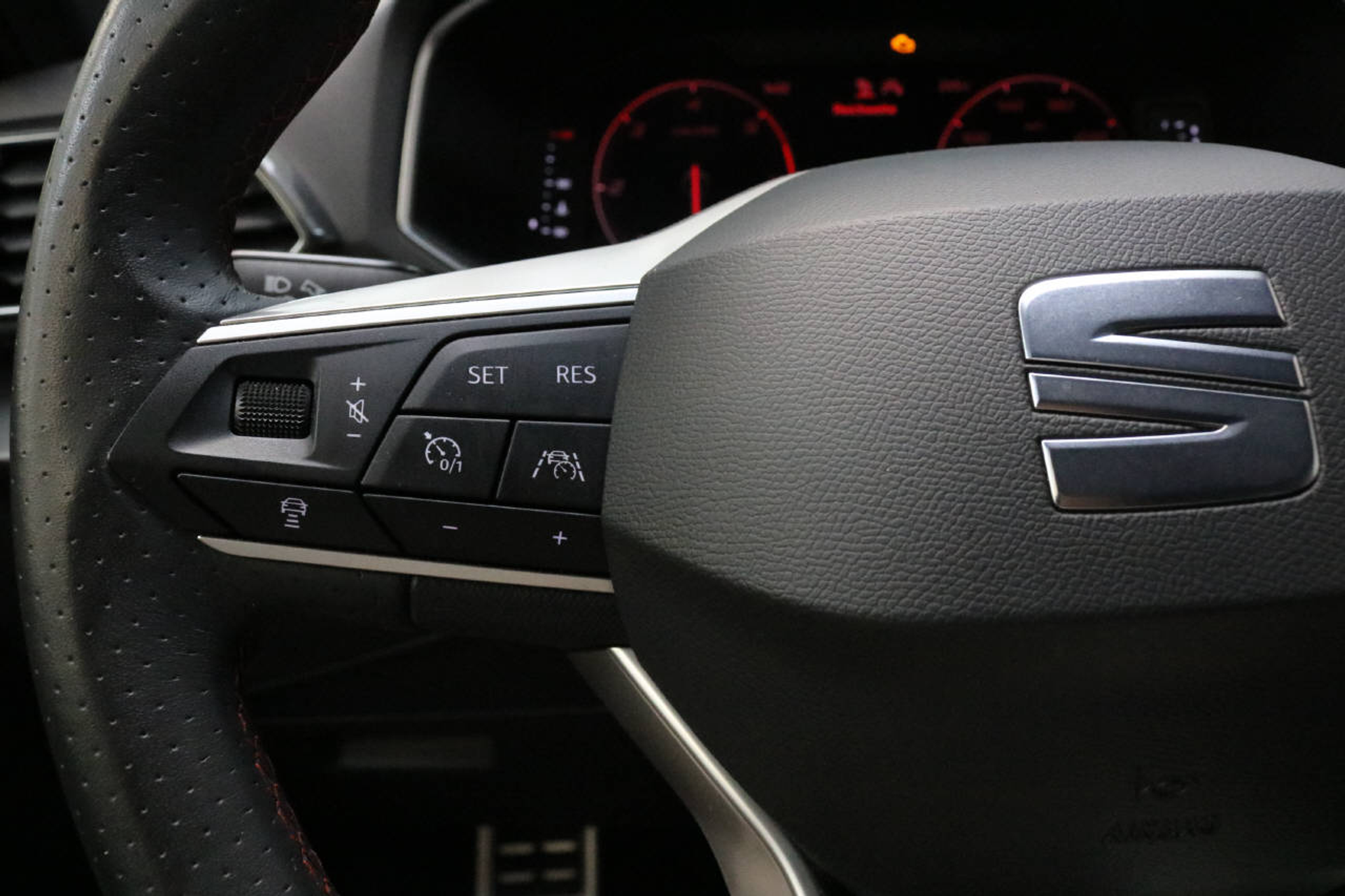 listing desktop thumbnail image 9