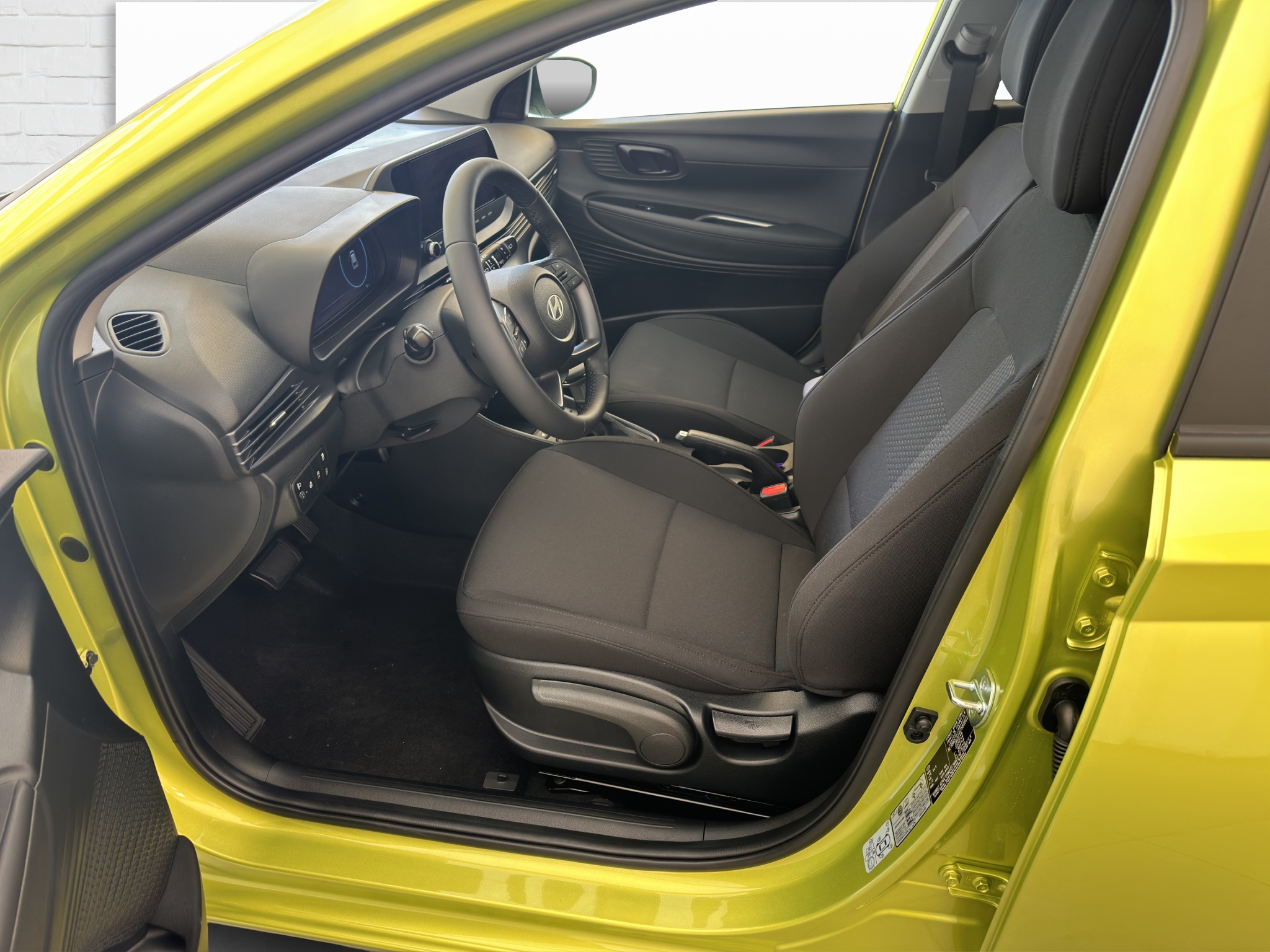 listing desktop thumbnail image 5