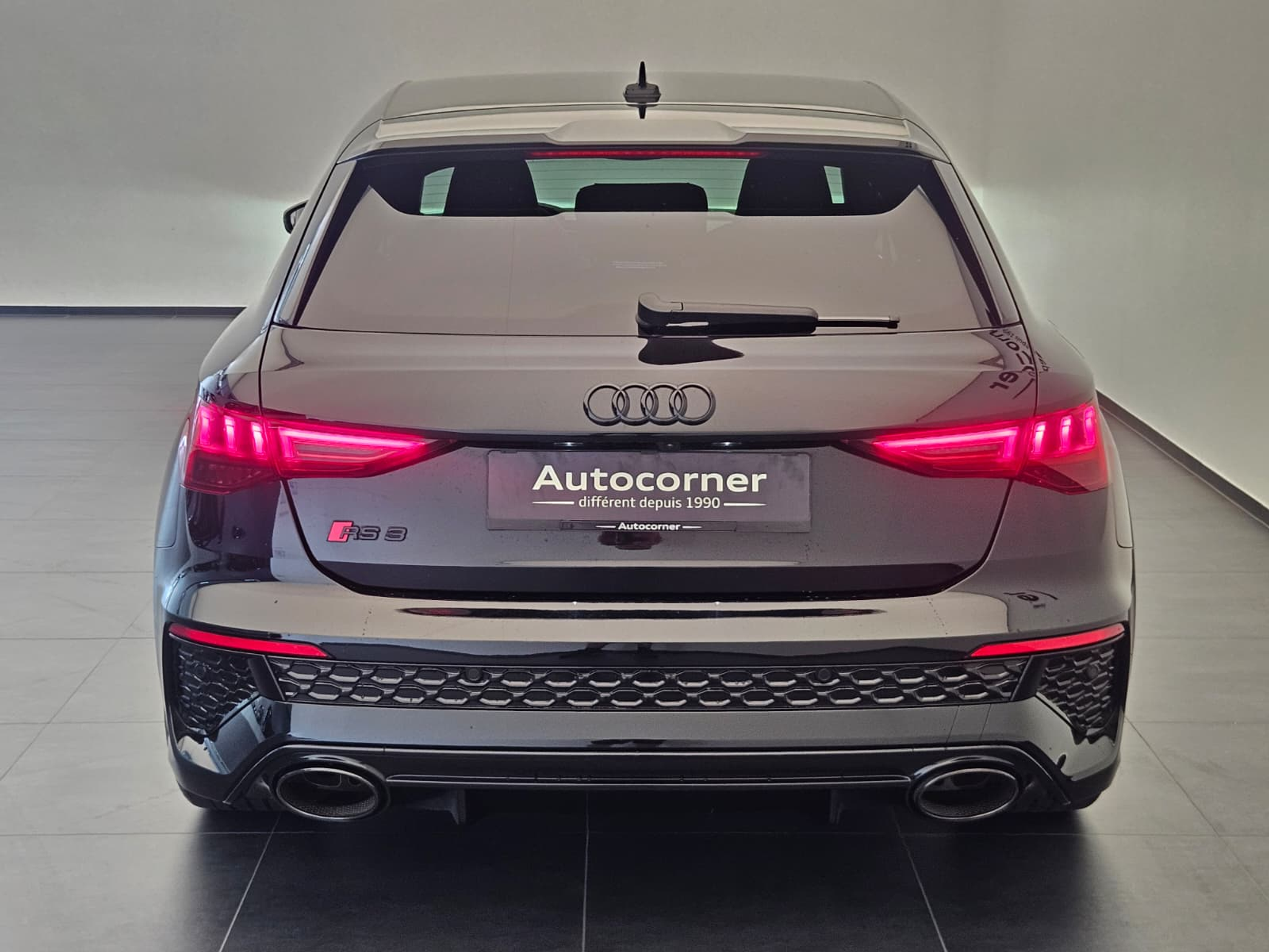 listing desktop thumbnail image 7