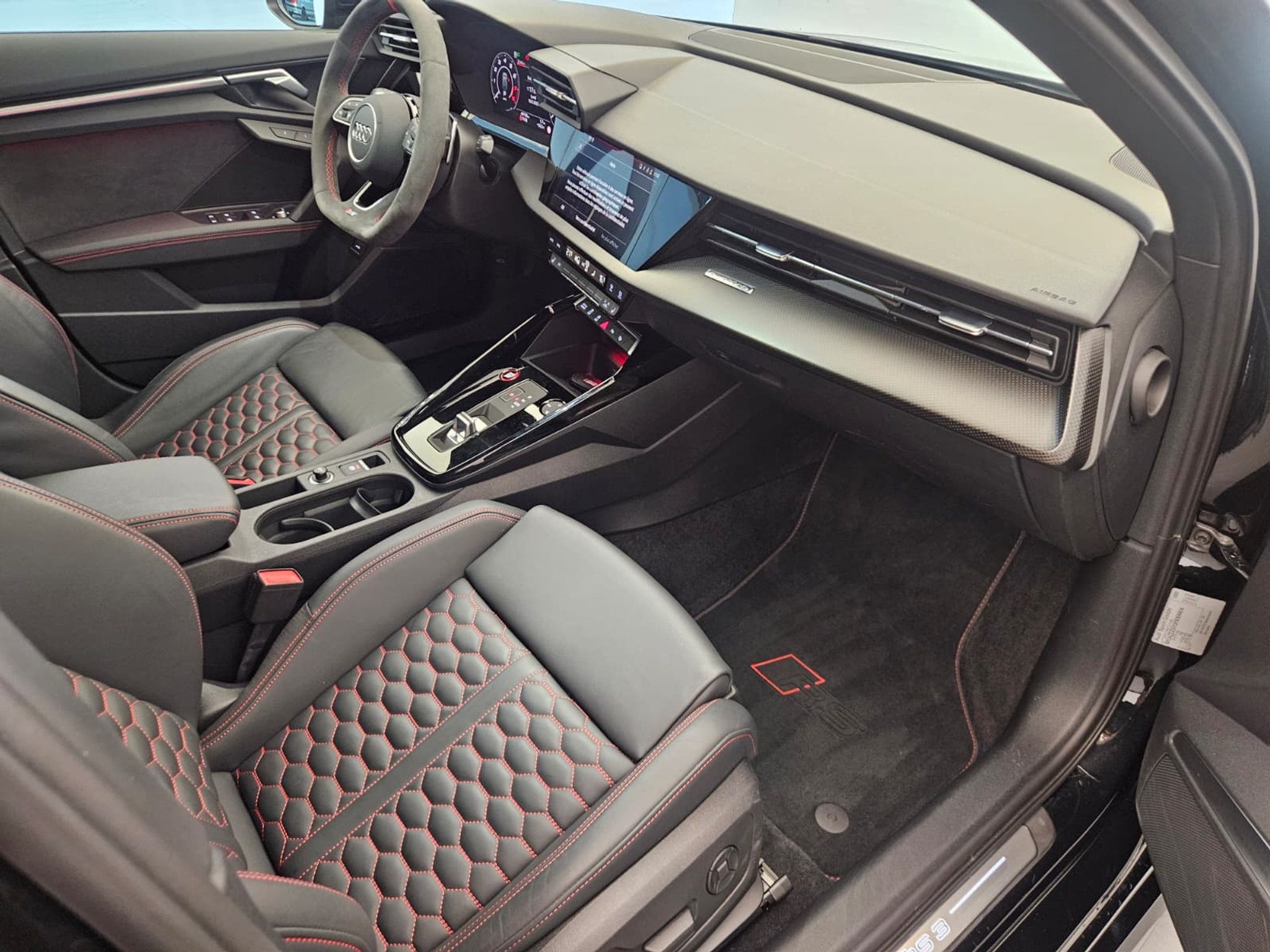 listing desktop thumbnail image 11