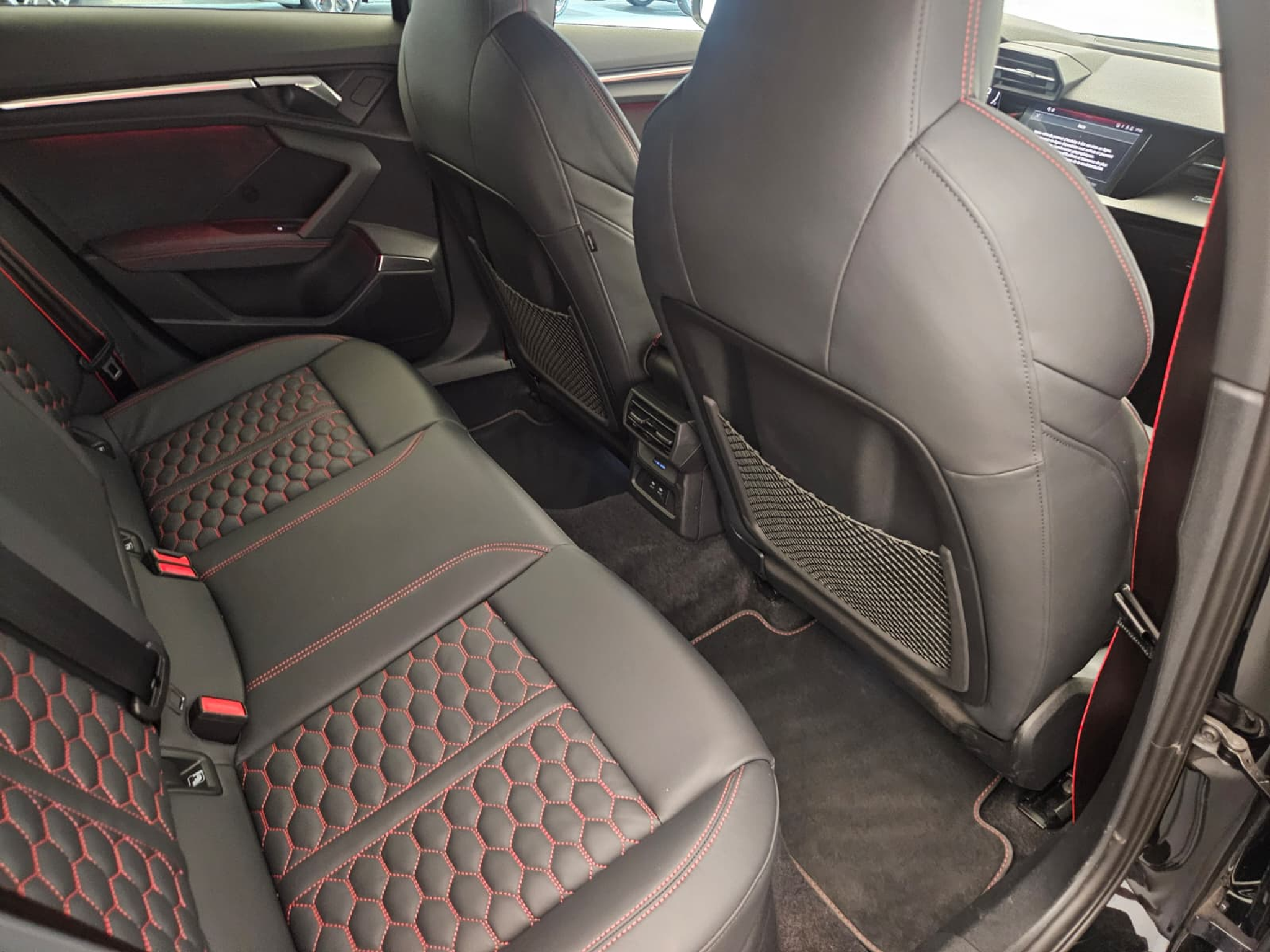 listing desktop thumbnail image 13