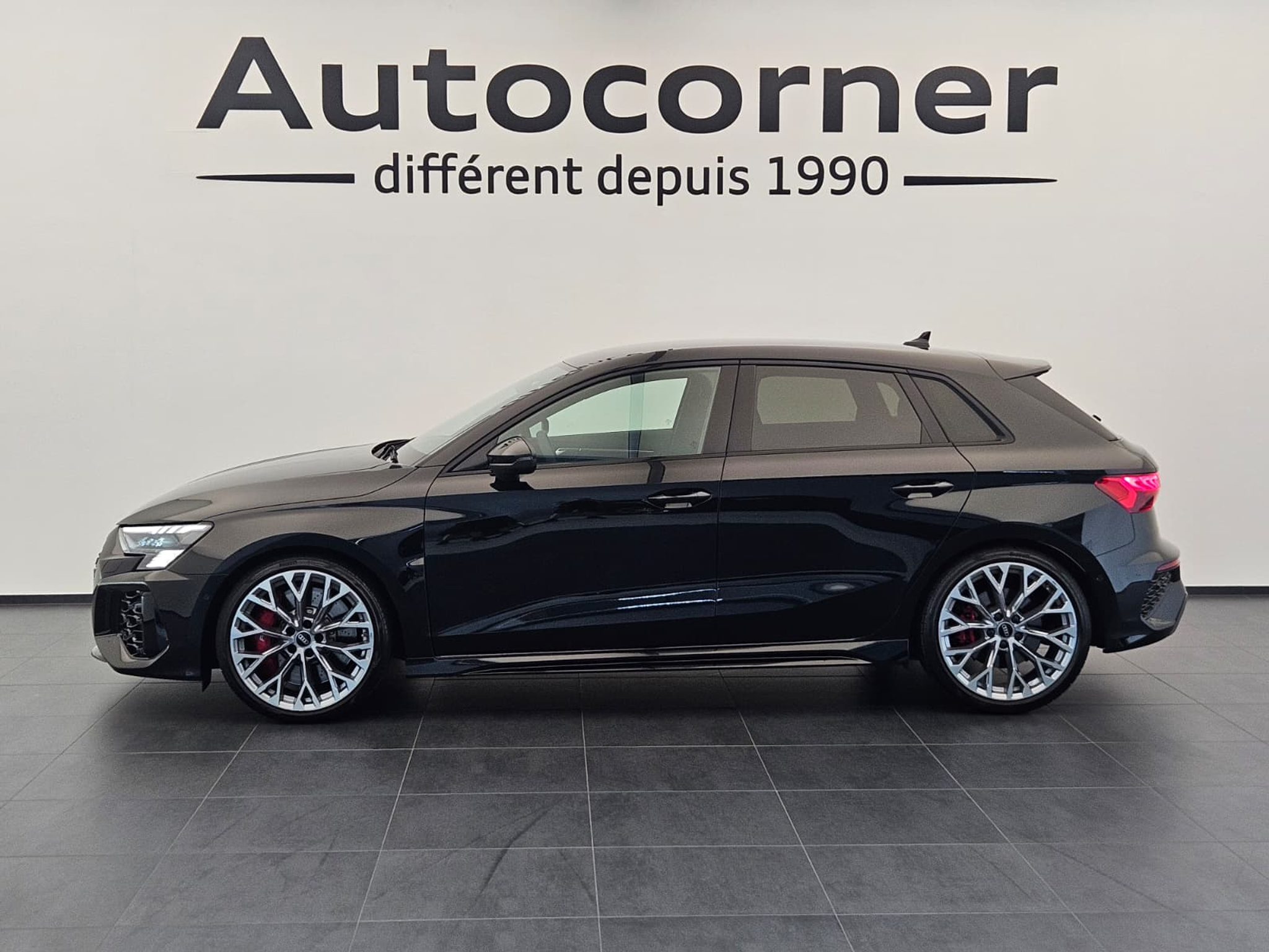 listing desktop thumbnail image 4