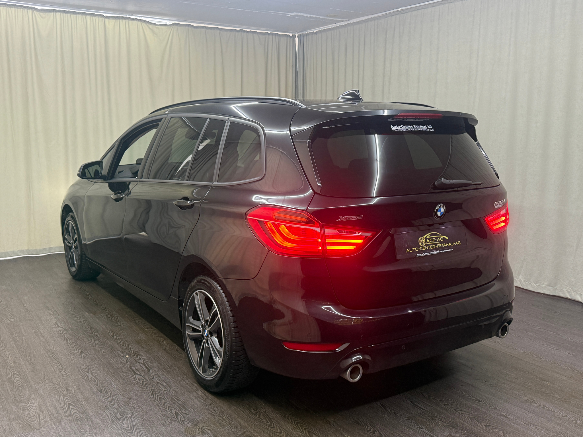 listing desktop thumbnail image 5