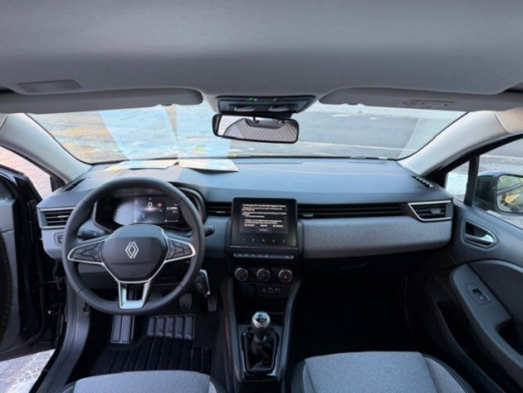 listing desktop thumbnail image 5