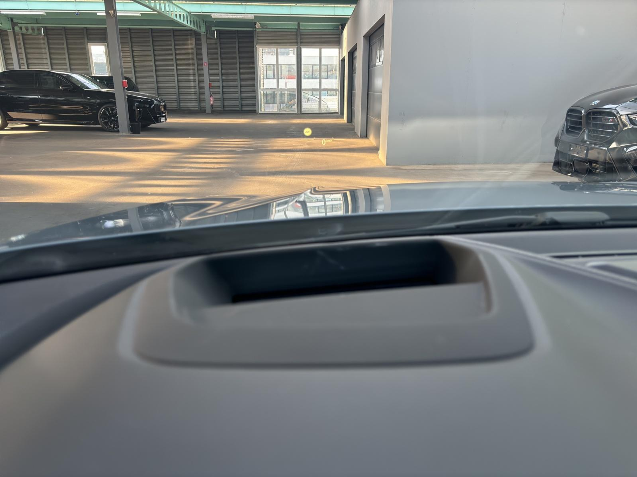 listing desktop thumbnail image 18