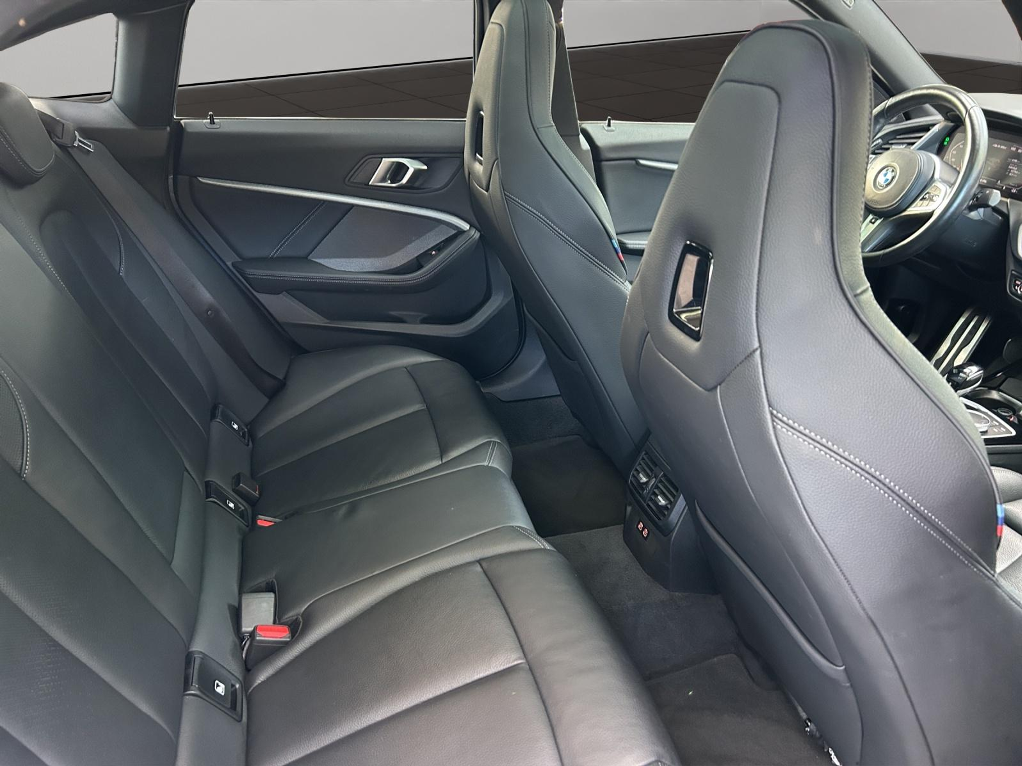 listing desktop thumbnail image 14