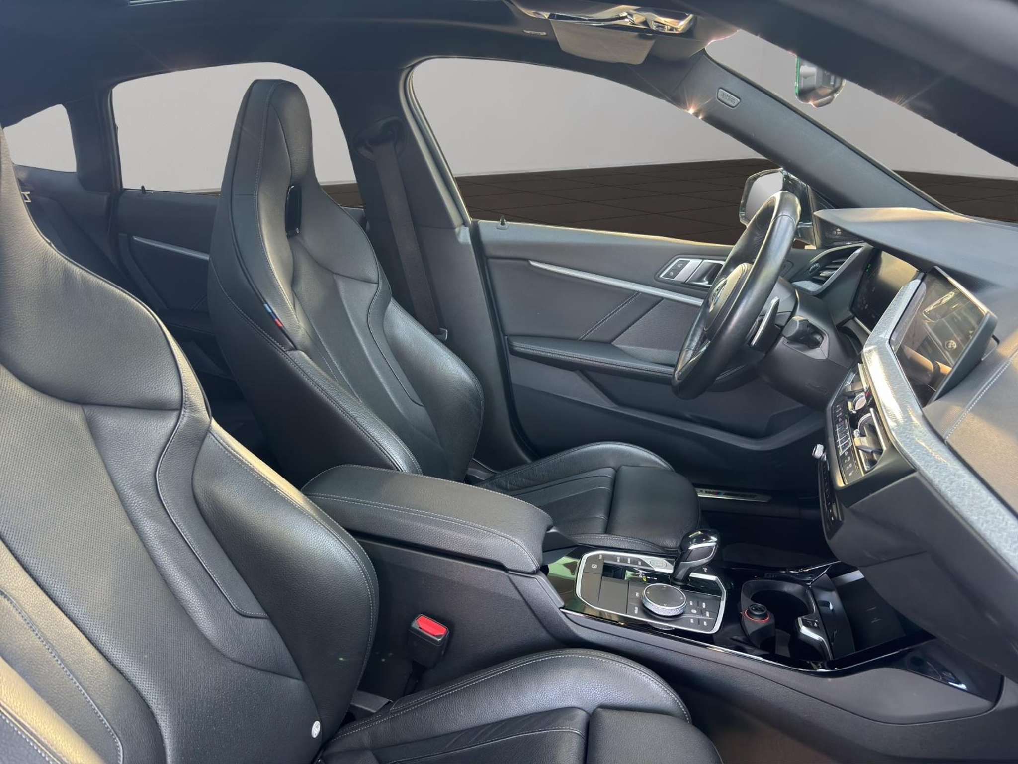 listing desktop thumbnail image 13