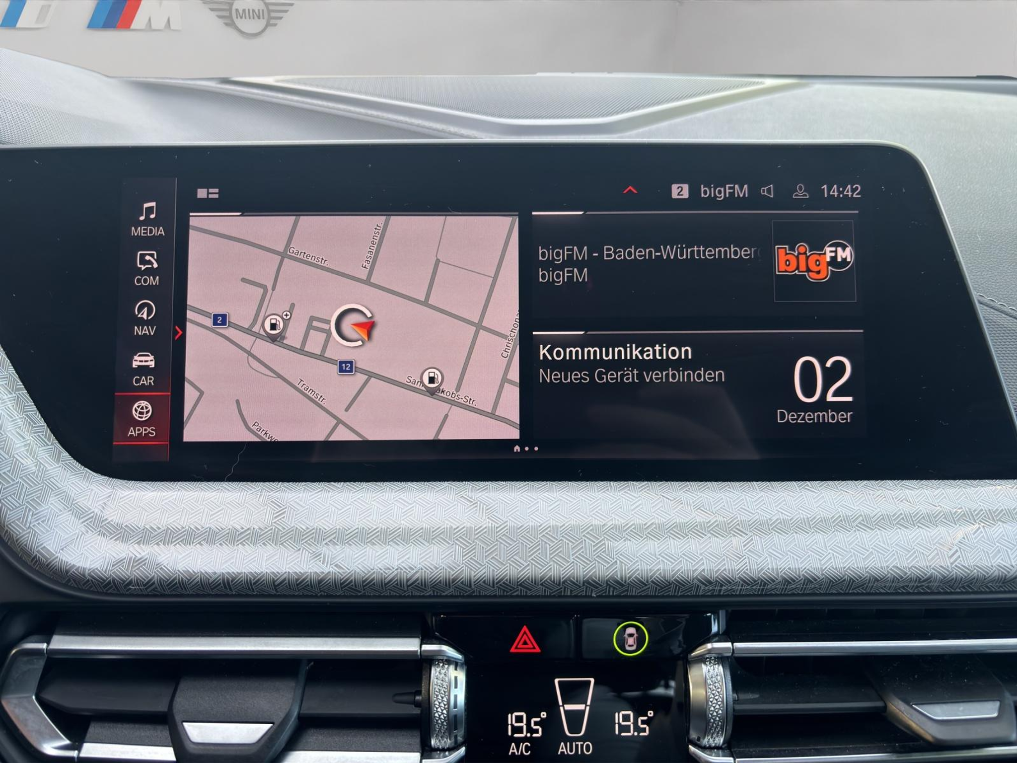 listing desktop thumbnail image 10