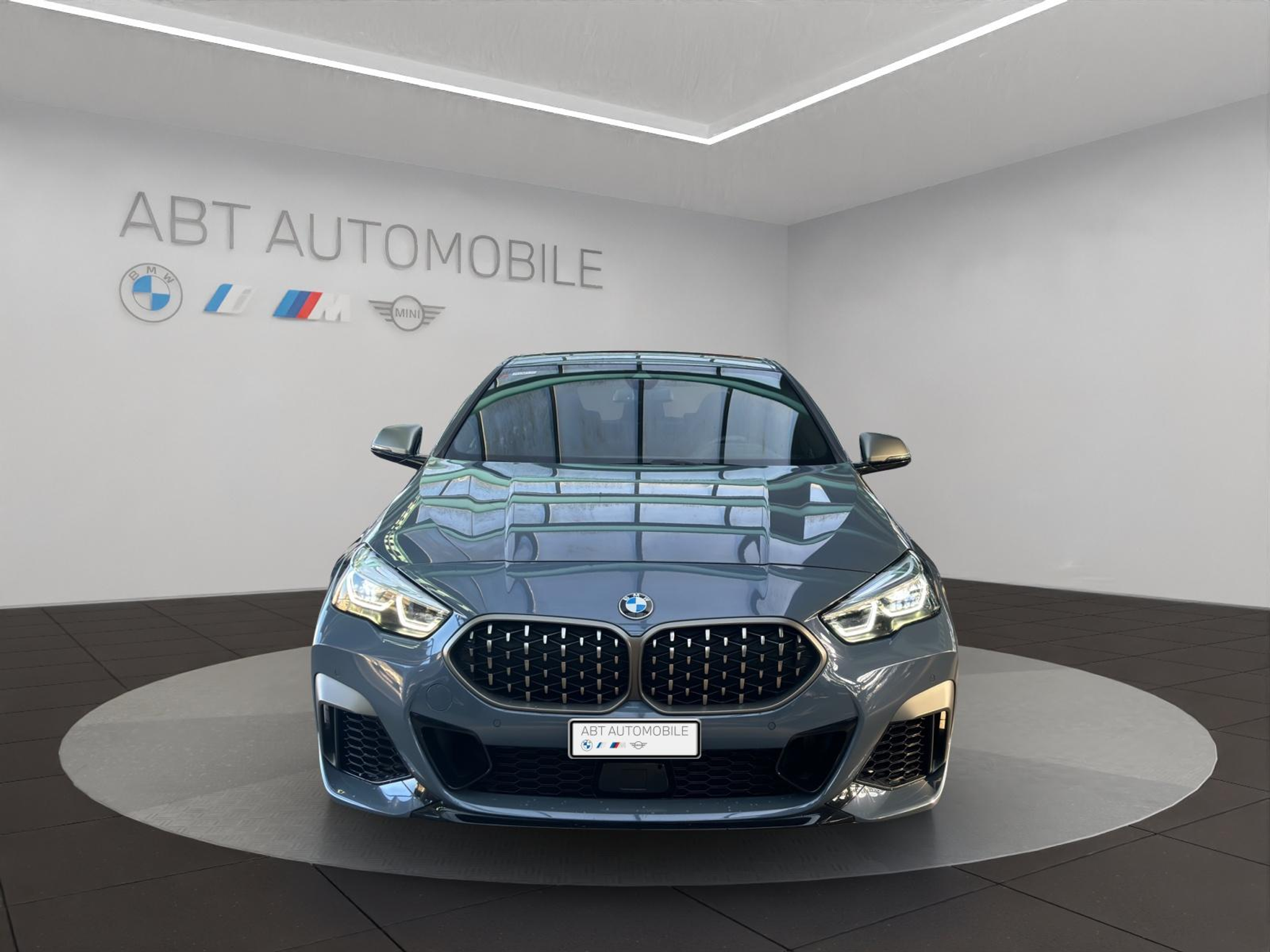 listing desktop thumbnail image 1