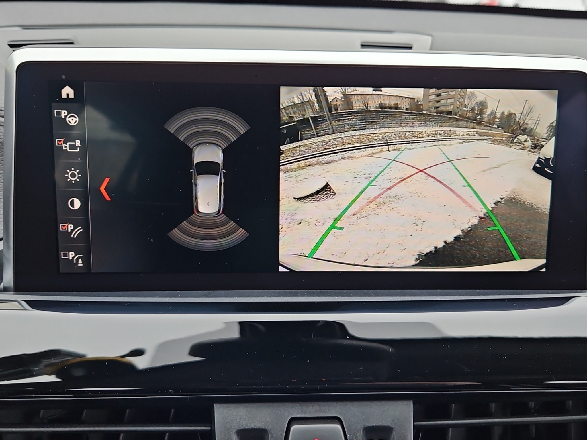 listing desktop thumbnail image 18