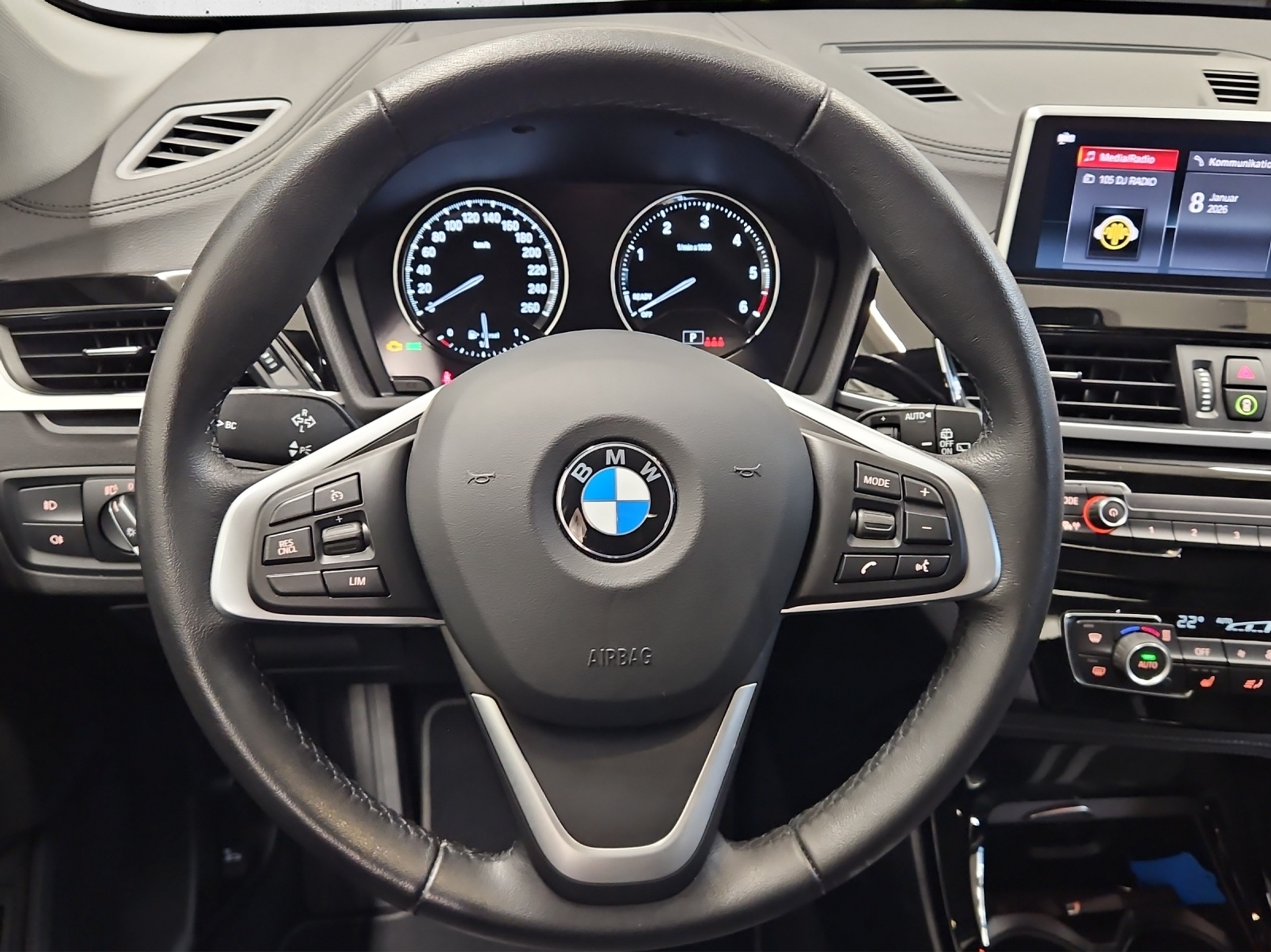 listing desktop thumbnail image 11