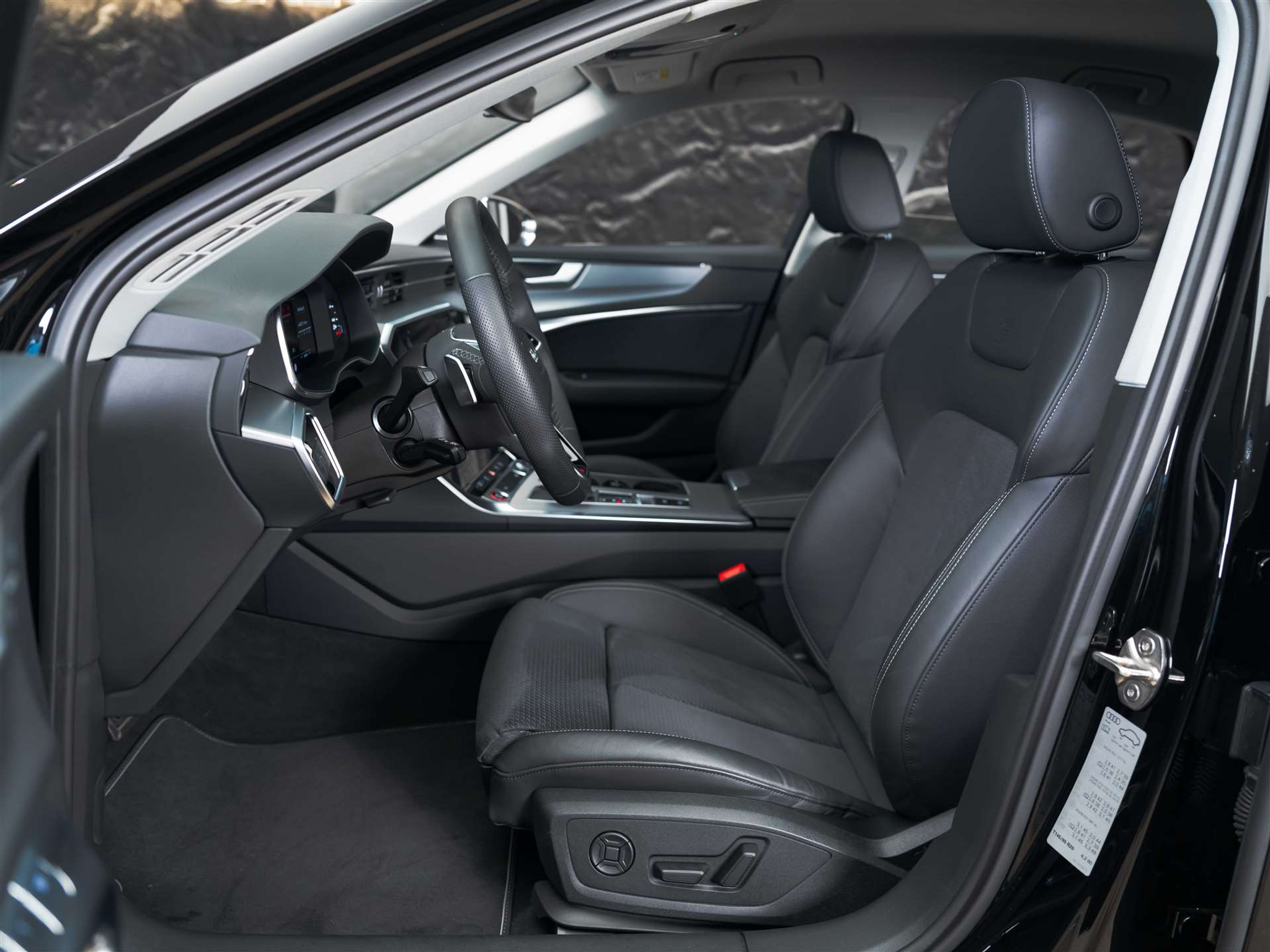 listing desktop thumbnail image 8