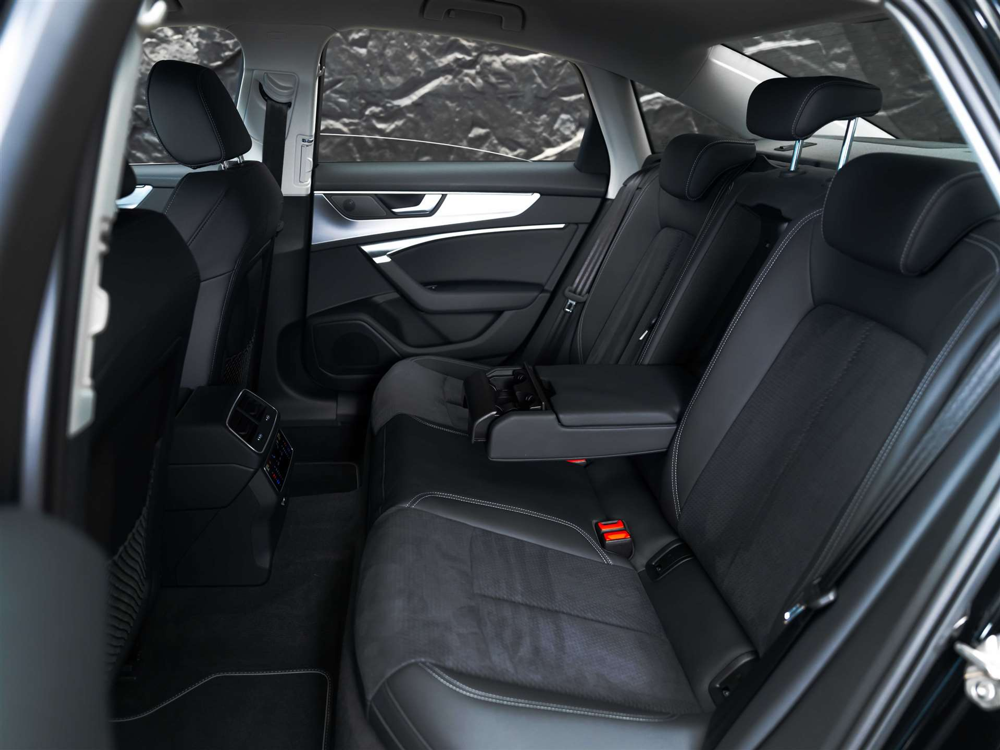 listing desktop thumbnail image 12