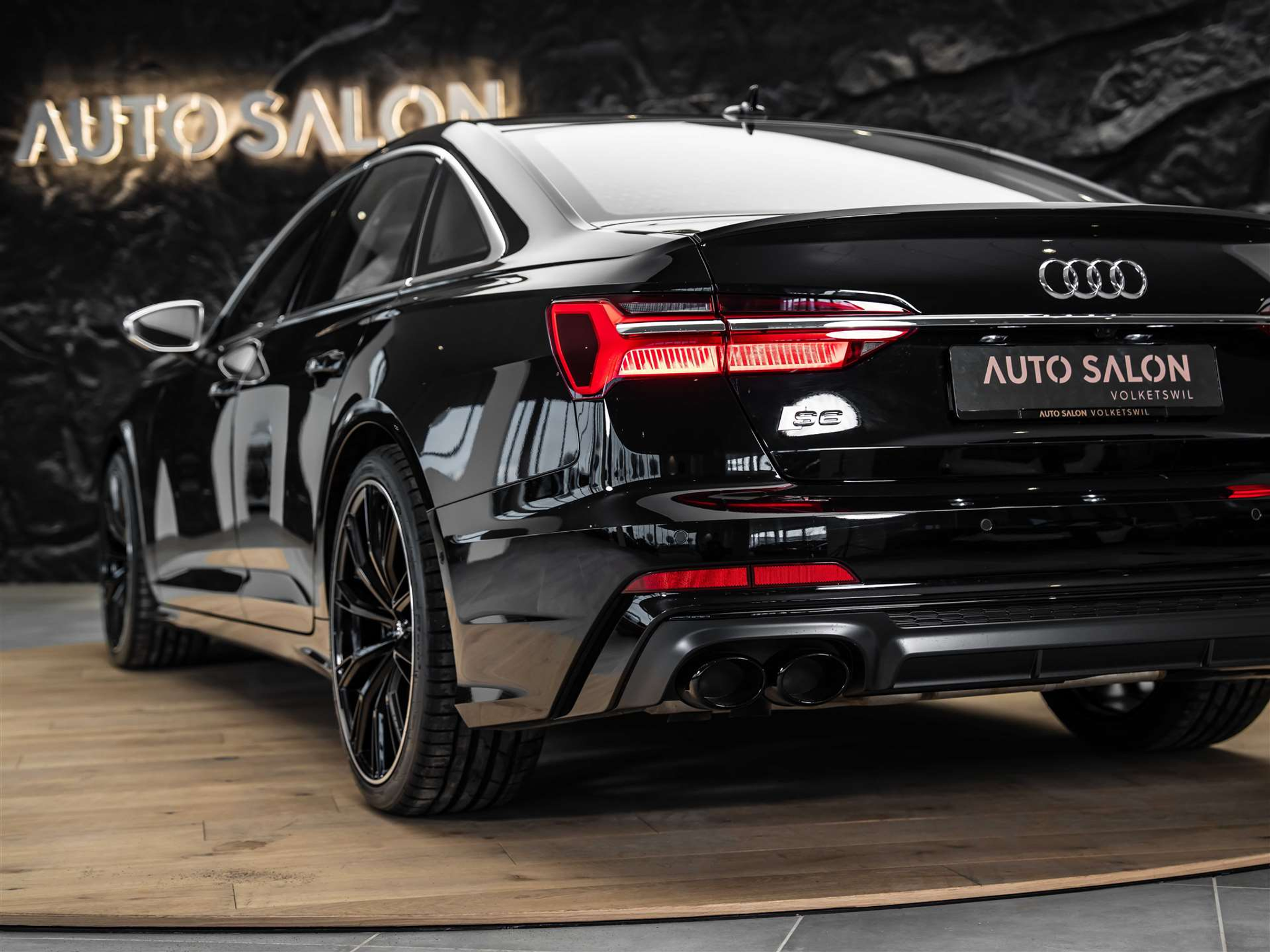 listing desktop thumbnail image 19