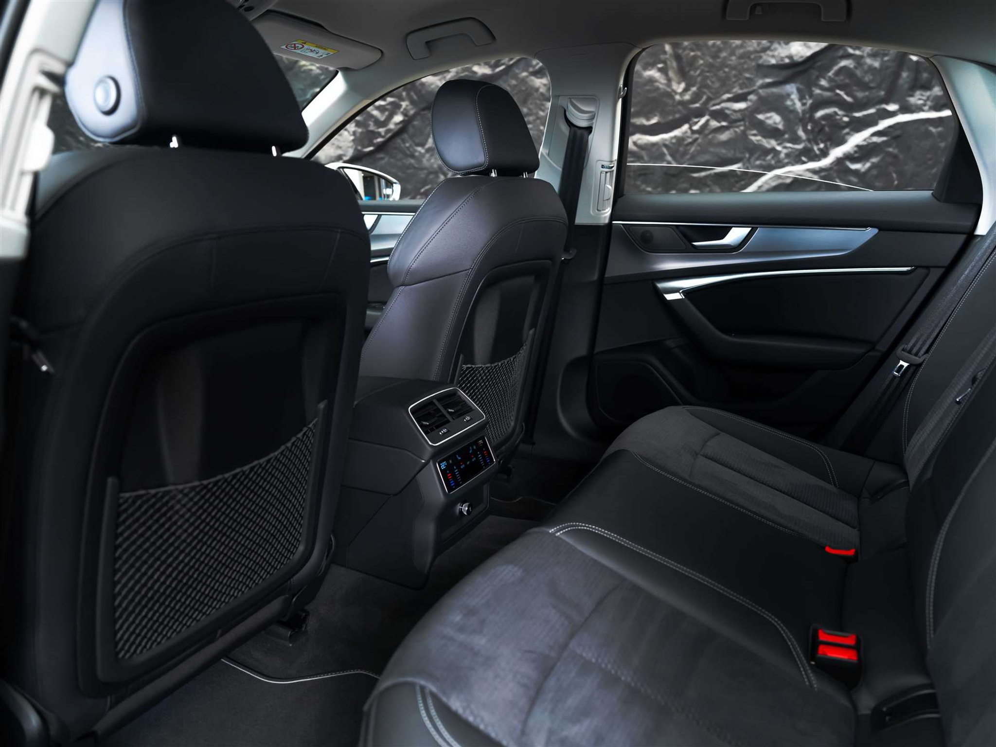 listing desktop thumbnail image 10