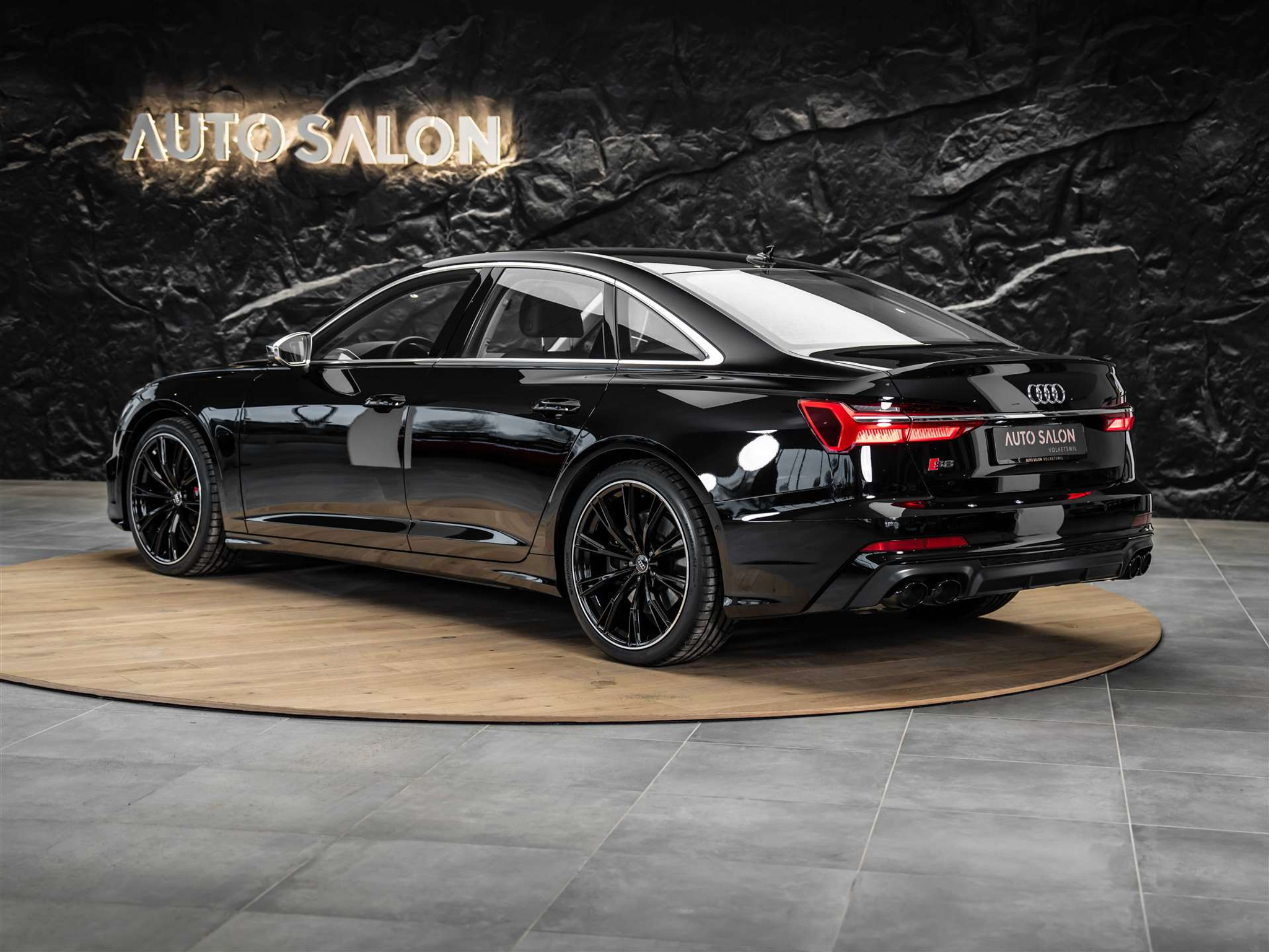 listing desktop thumbnail image 2