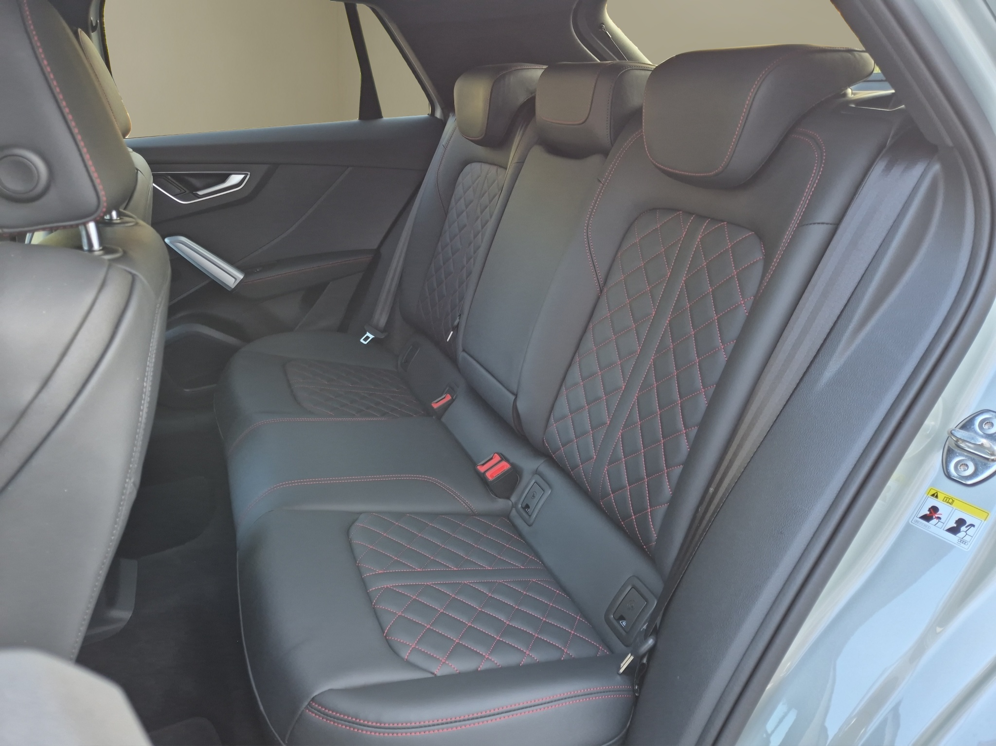 listing desktop thumbnail image 13