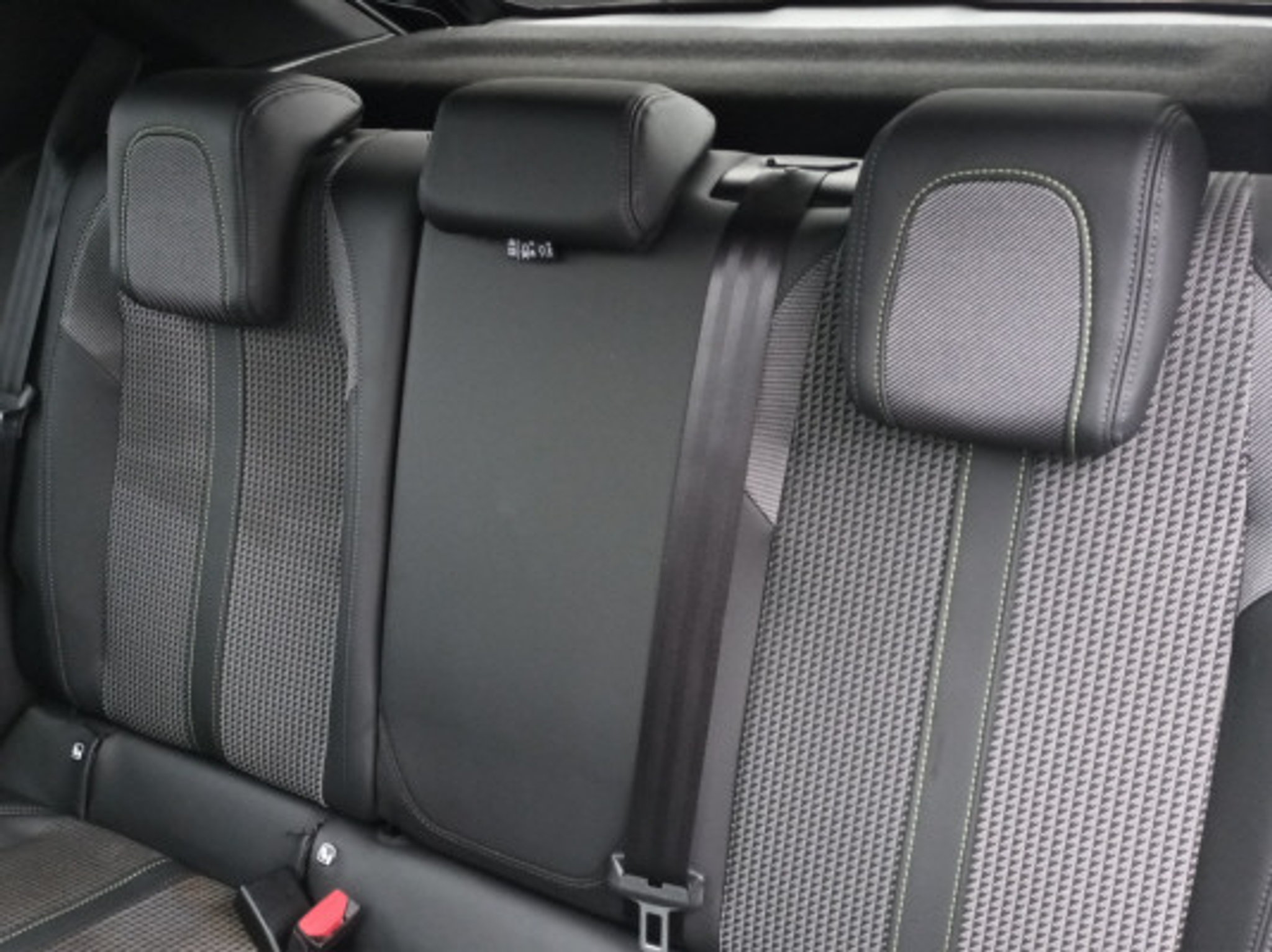 listing desktop thumbnail image 9