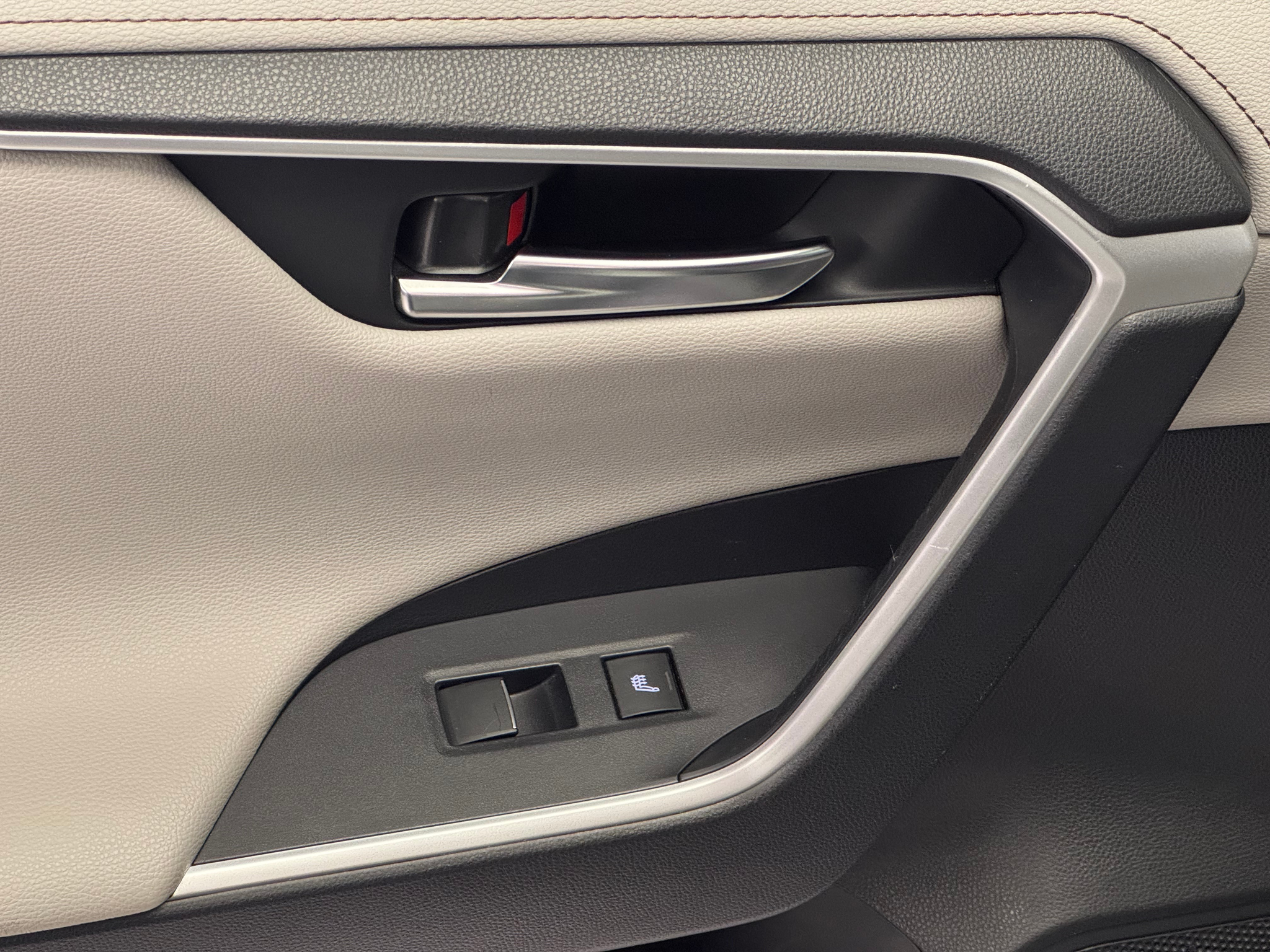 listing desktop thumbnail image 16