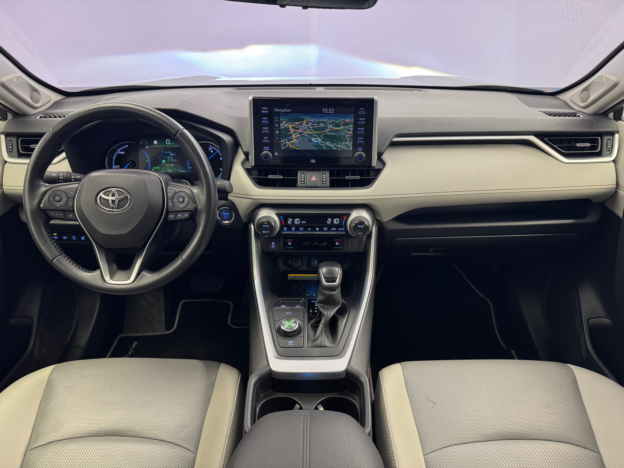 listing desktop thumbnail image 5