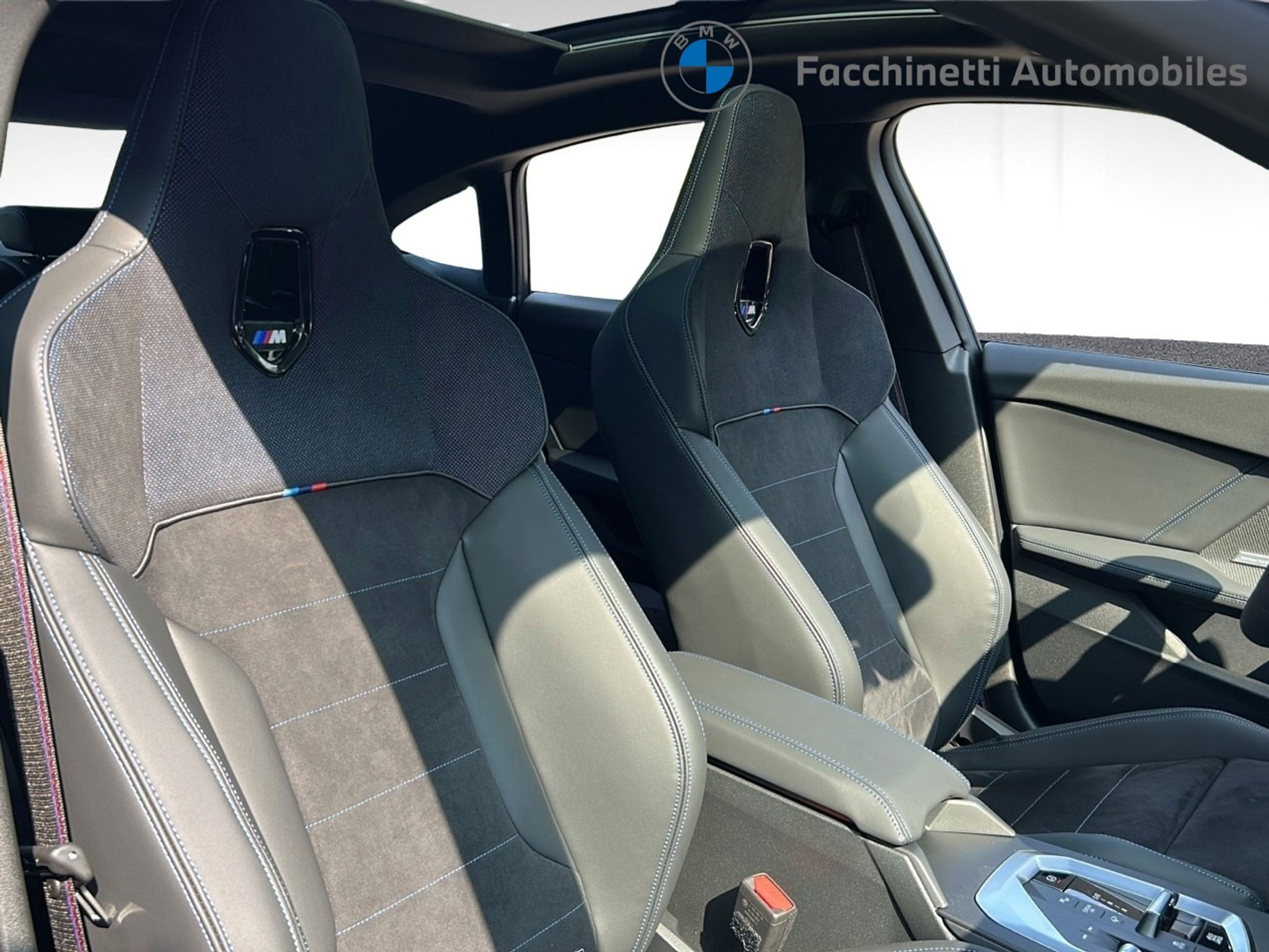 listing desktop thumbnail image 13