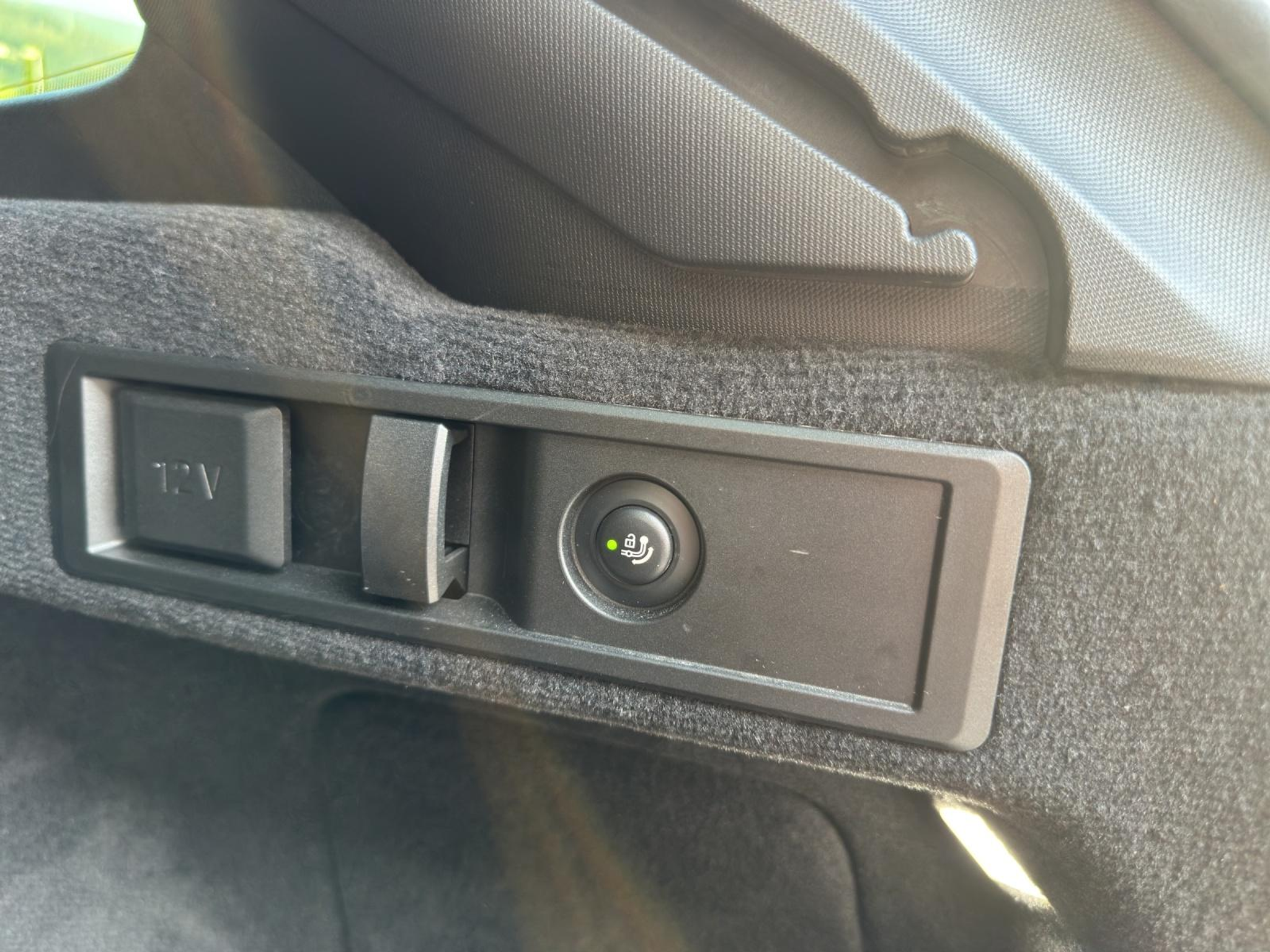 listing desktop thumbnail image 18