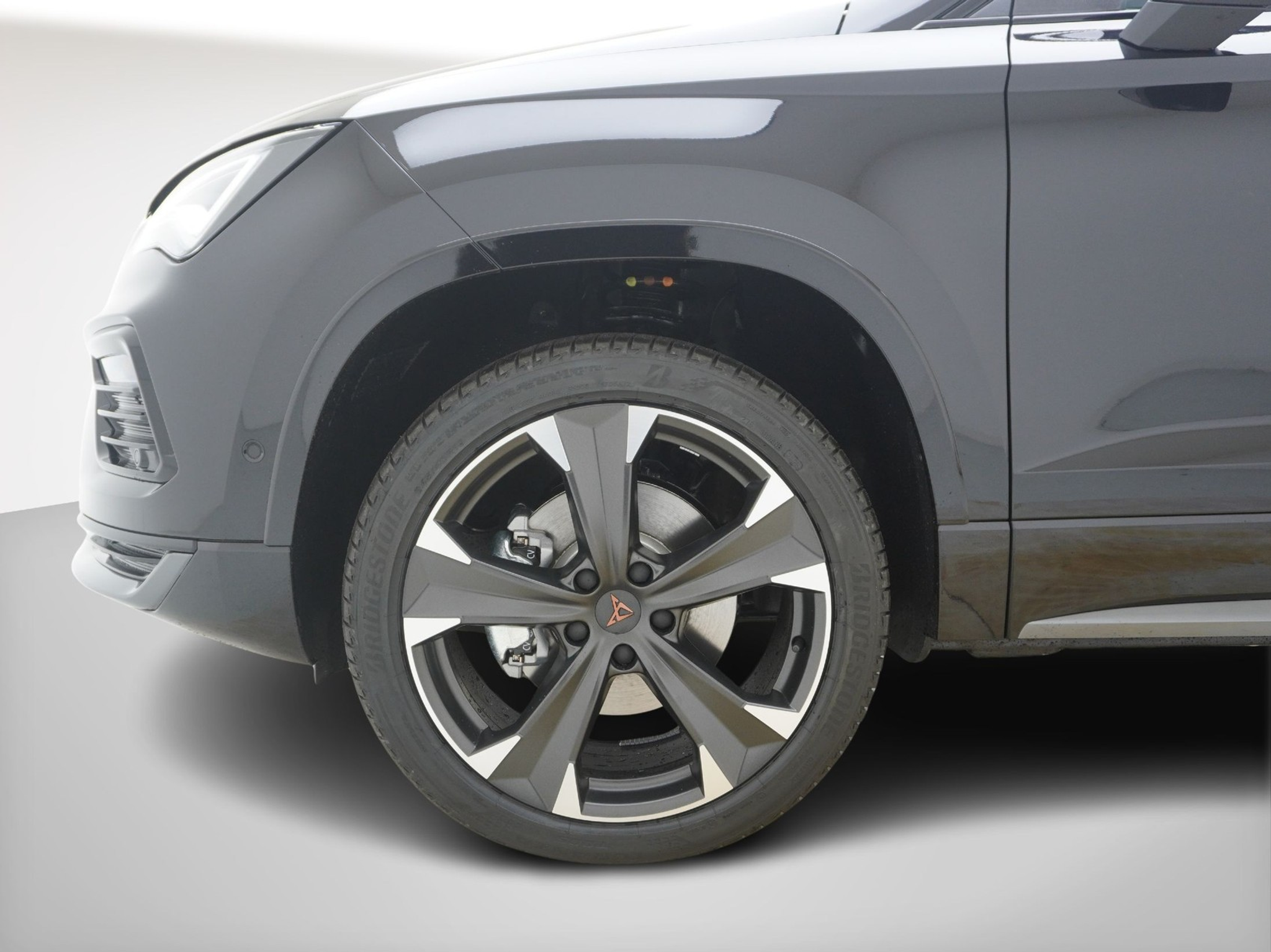 listing desktop thumbnail image 9