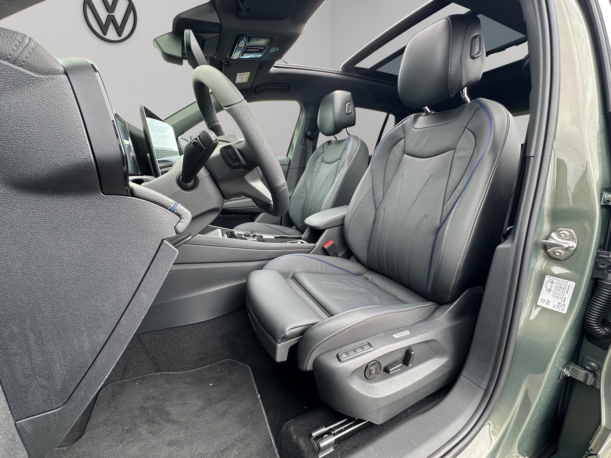 listing desktop thumbnail image 8