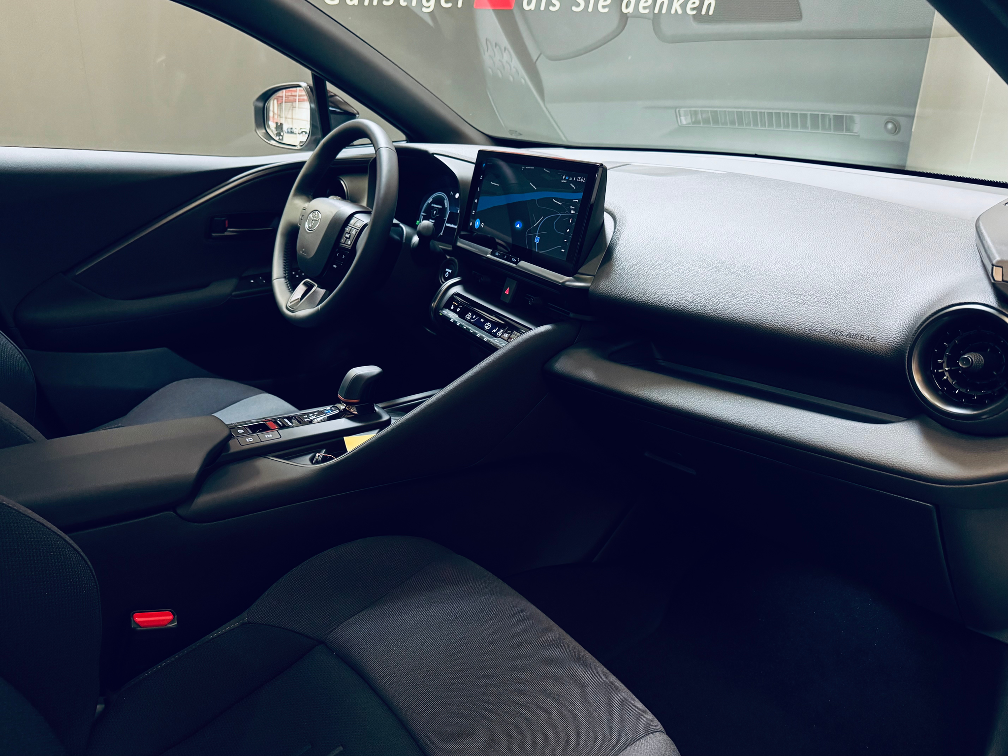 listing desktop thumbnail image 16