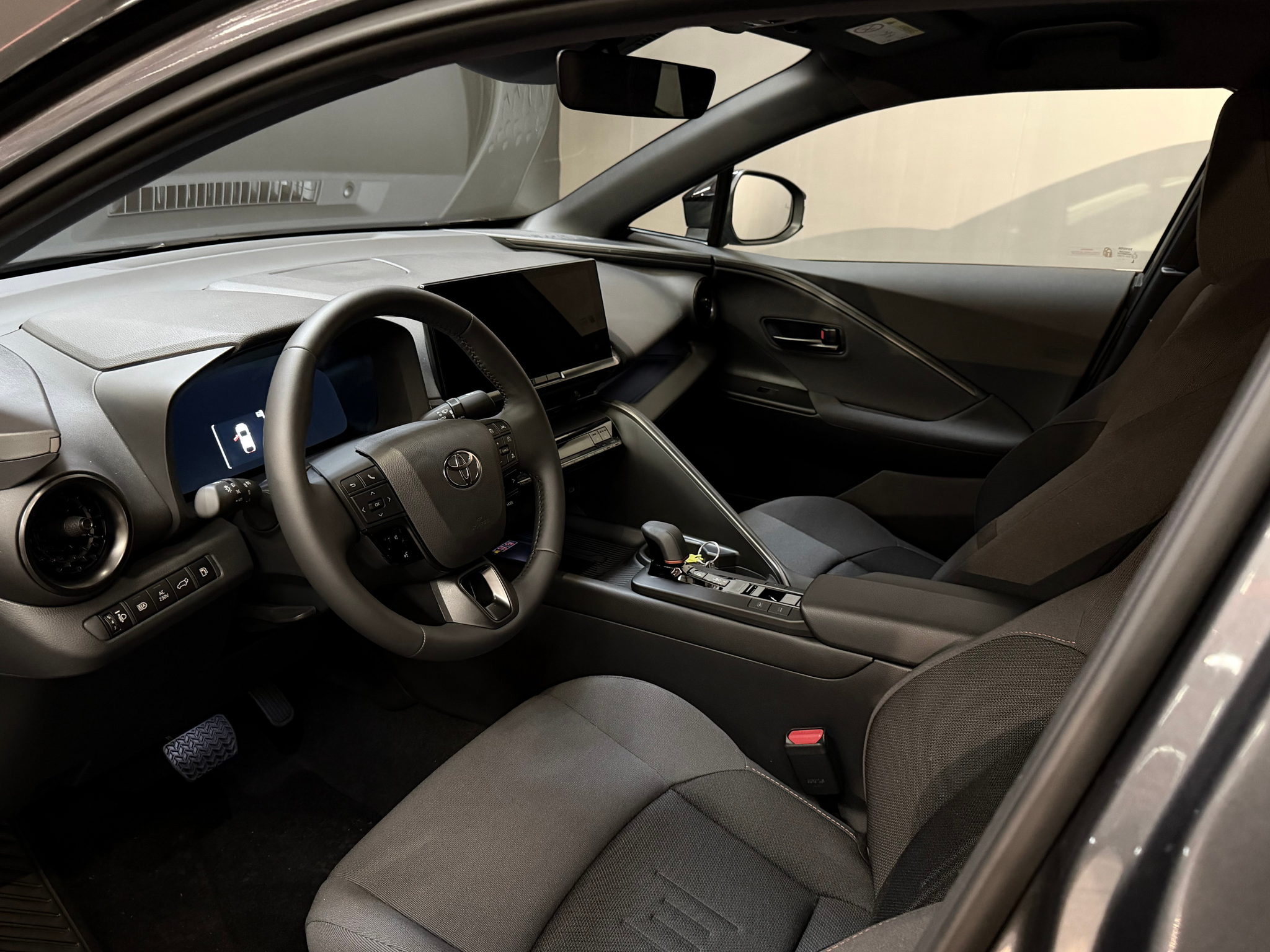 listing desktop thumbnail image 12