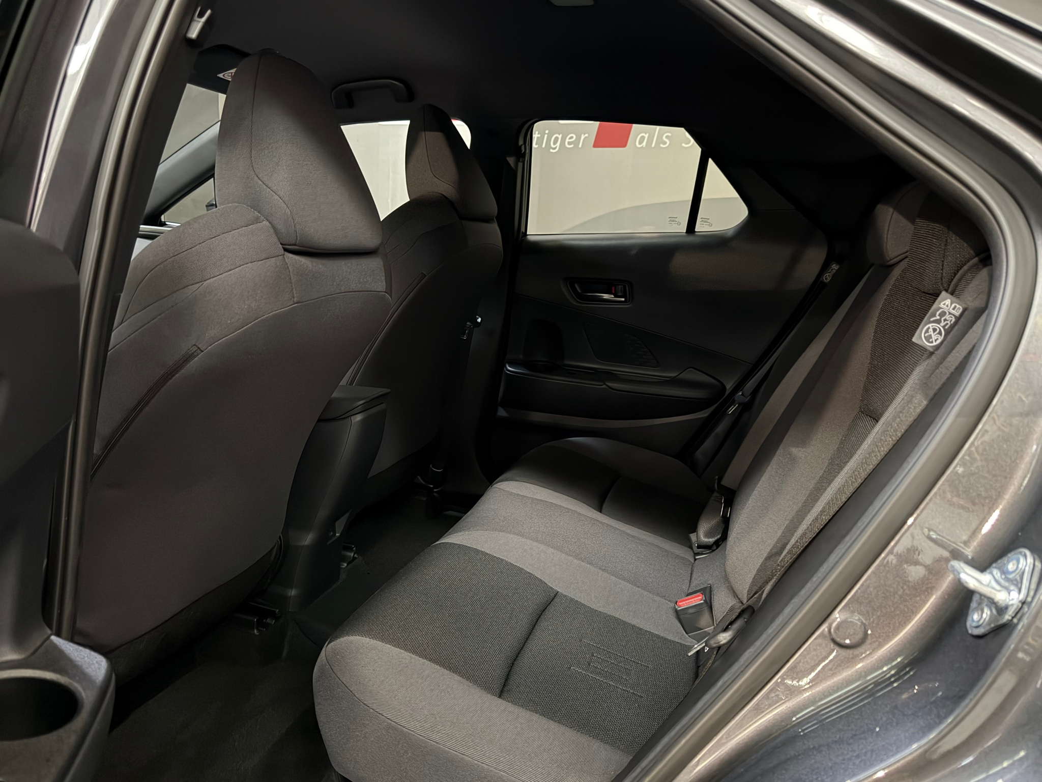 listing desktop thumbnail image 13