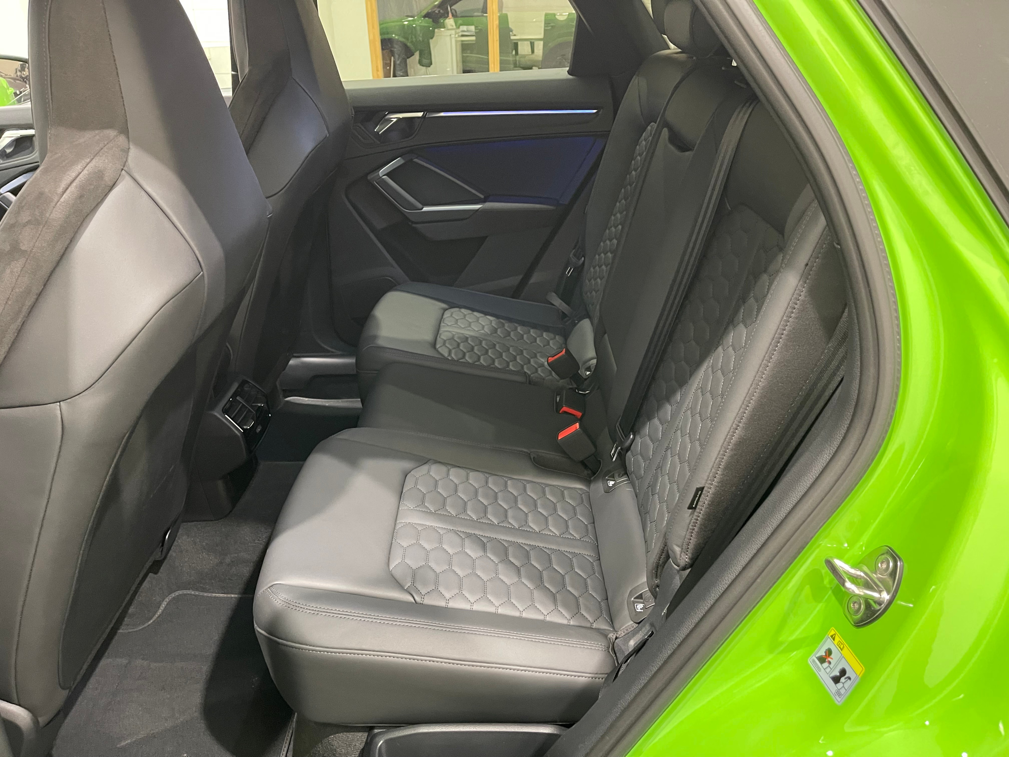 listing desktop thumbnail image 12