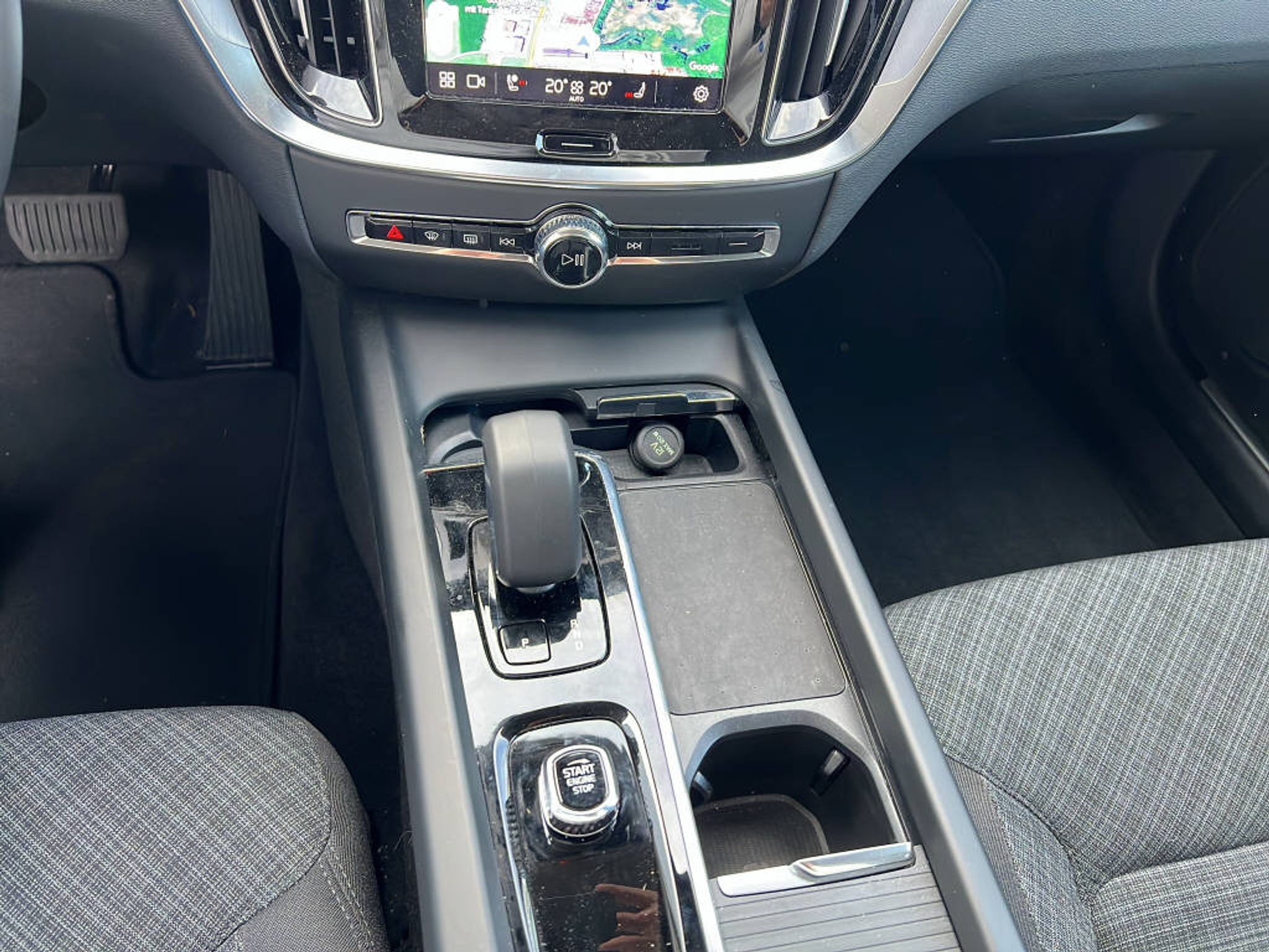 listing desktop thumbnail image 23