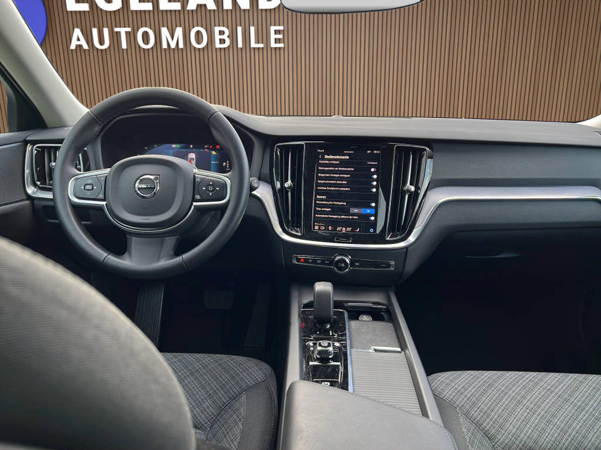 listing desktop thumbnail image 12