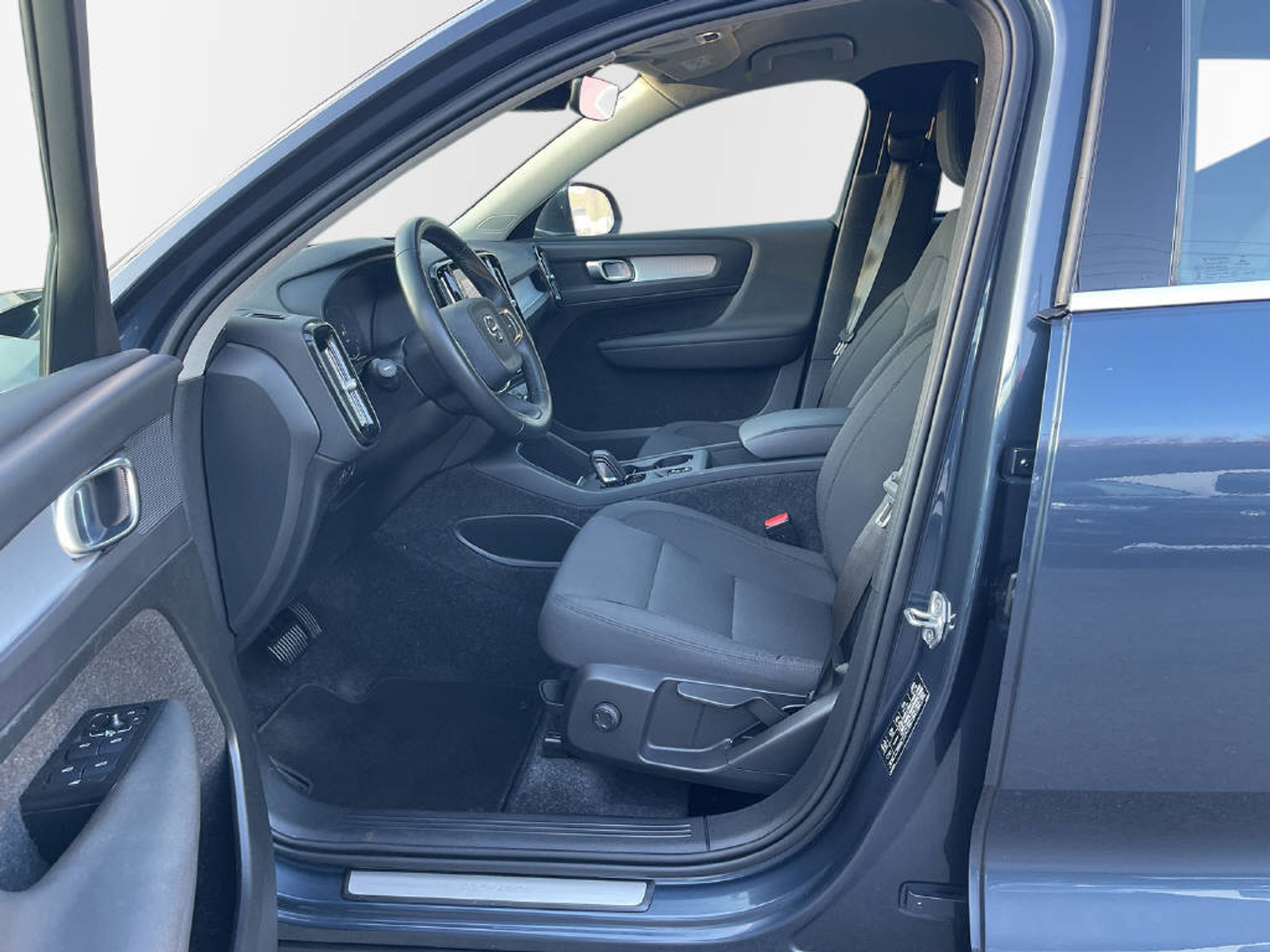 listing desktop thumbnail image 9