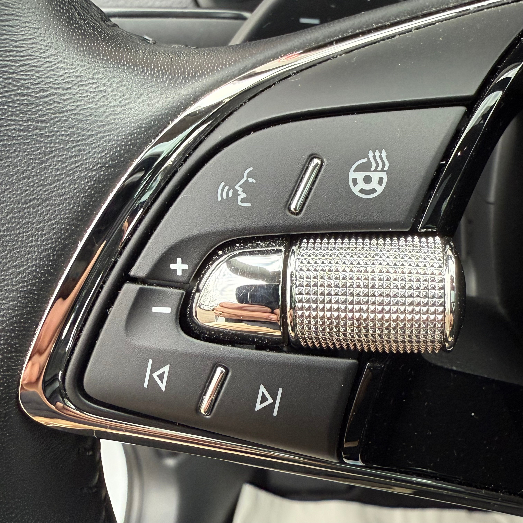 listing desktop thumbnail image 15