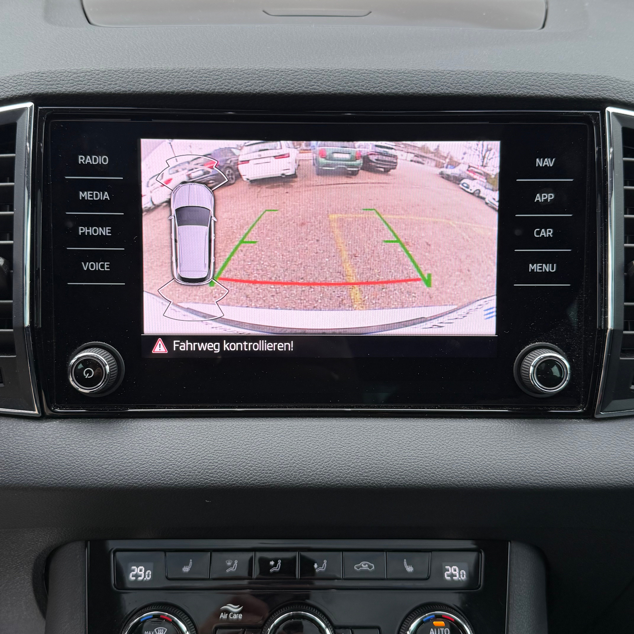 listing desktop thumbnail image 21