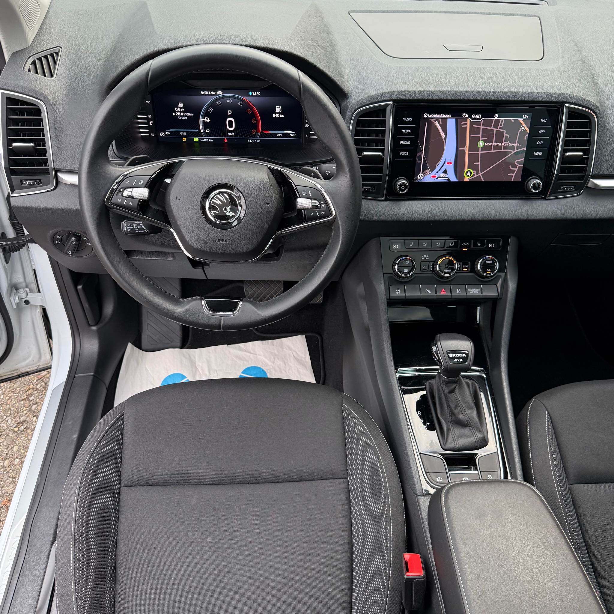 listing desktop thumbnail image 11