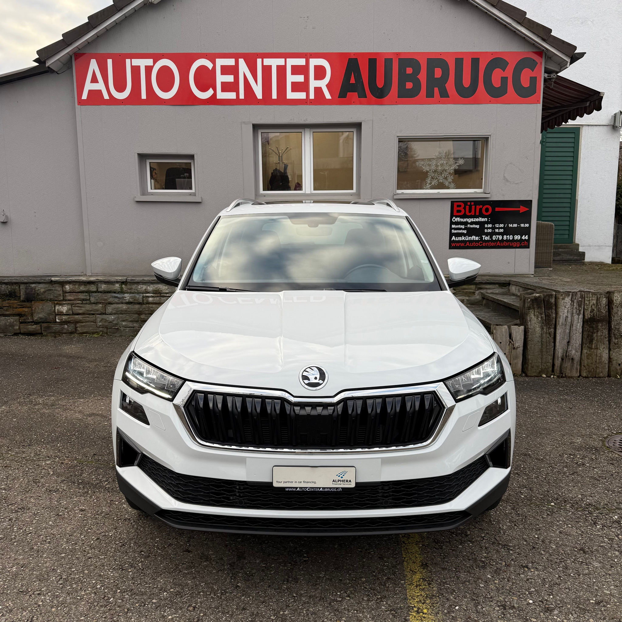 listing desktop thumbnail image 2