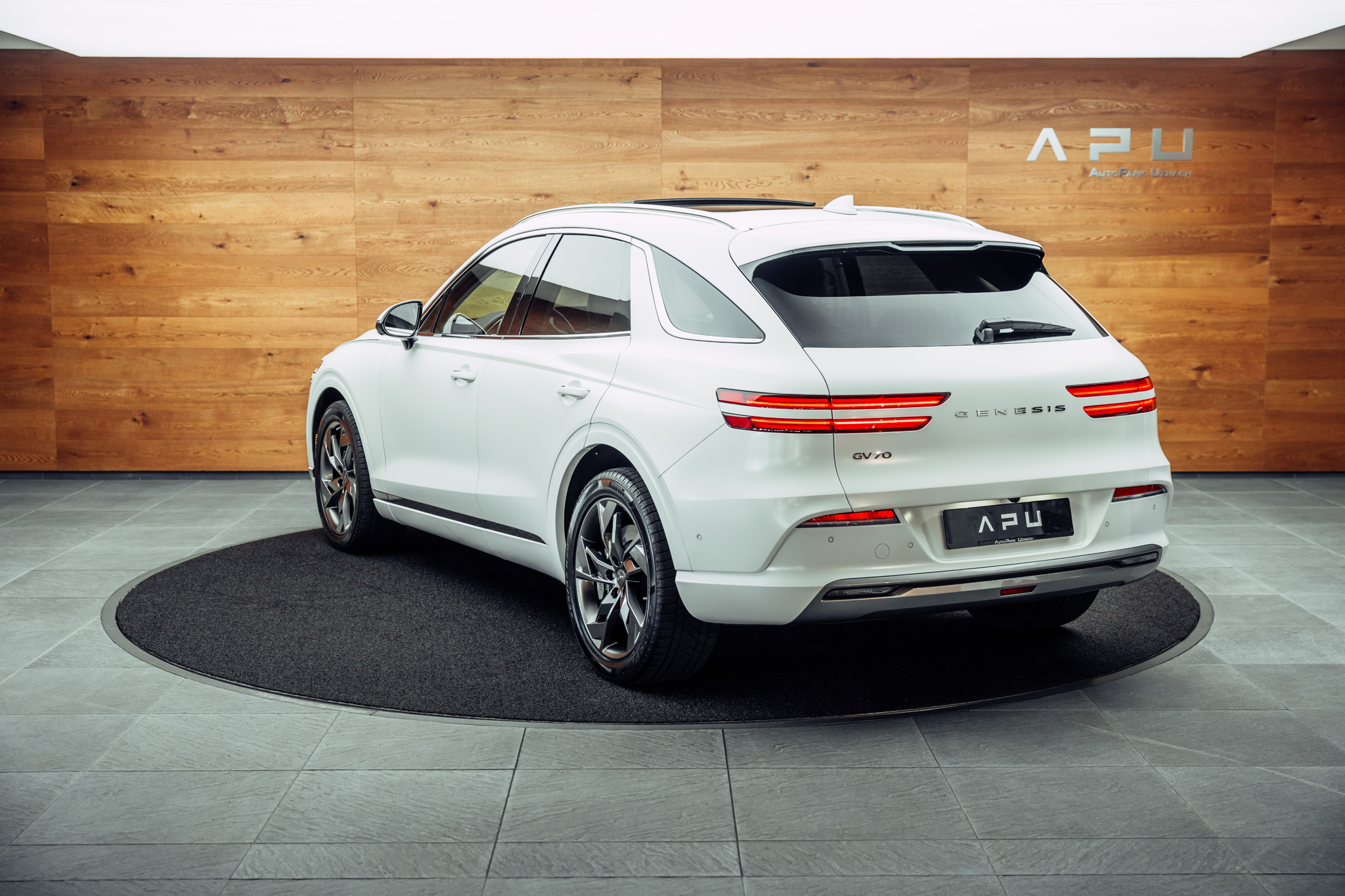 listing desktop thumbnail image 2