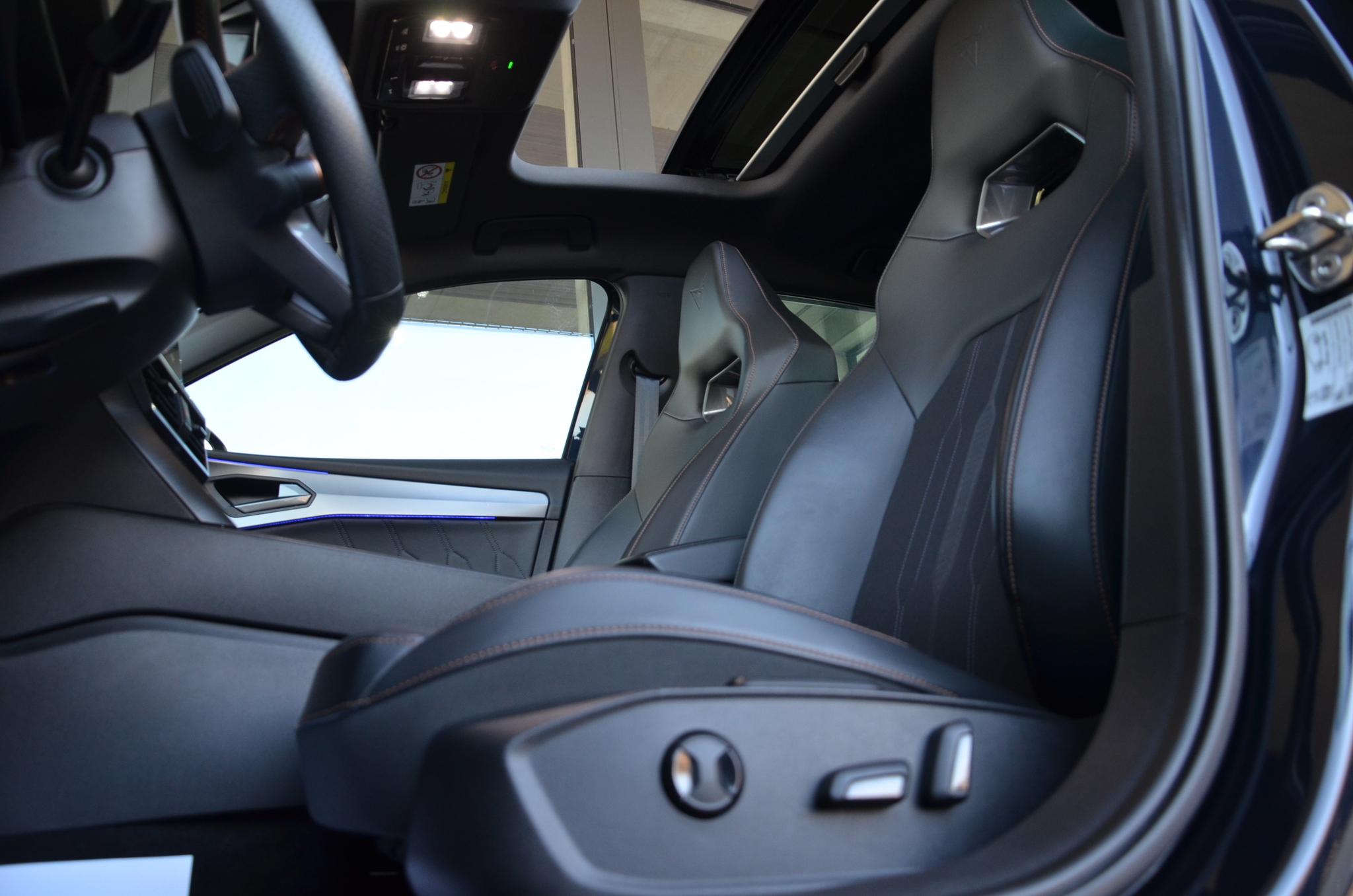 listing desktop thumbnail image 11