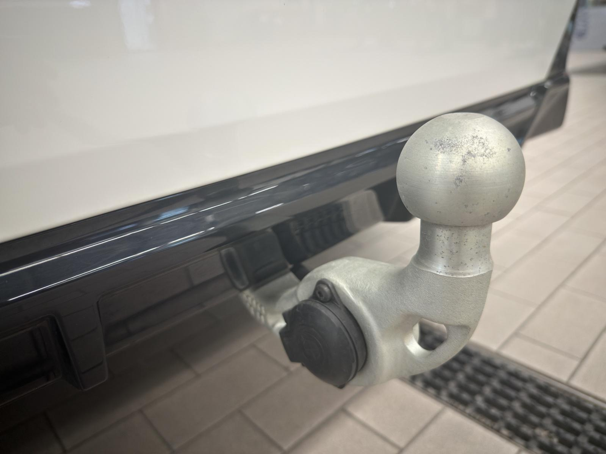 listing desktop thumbnail image 19